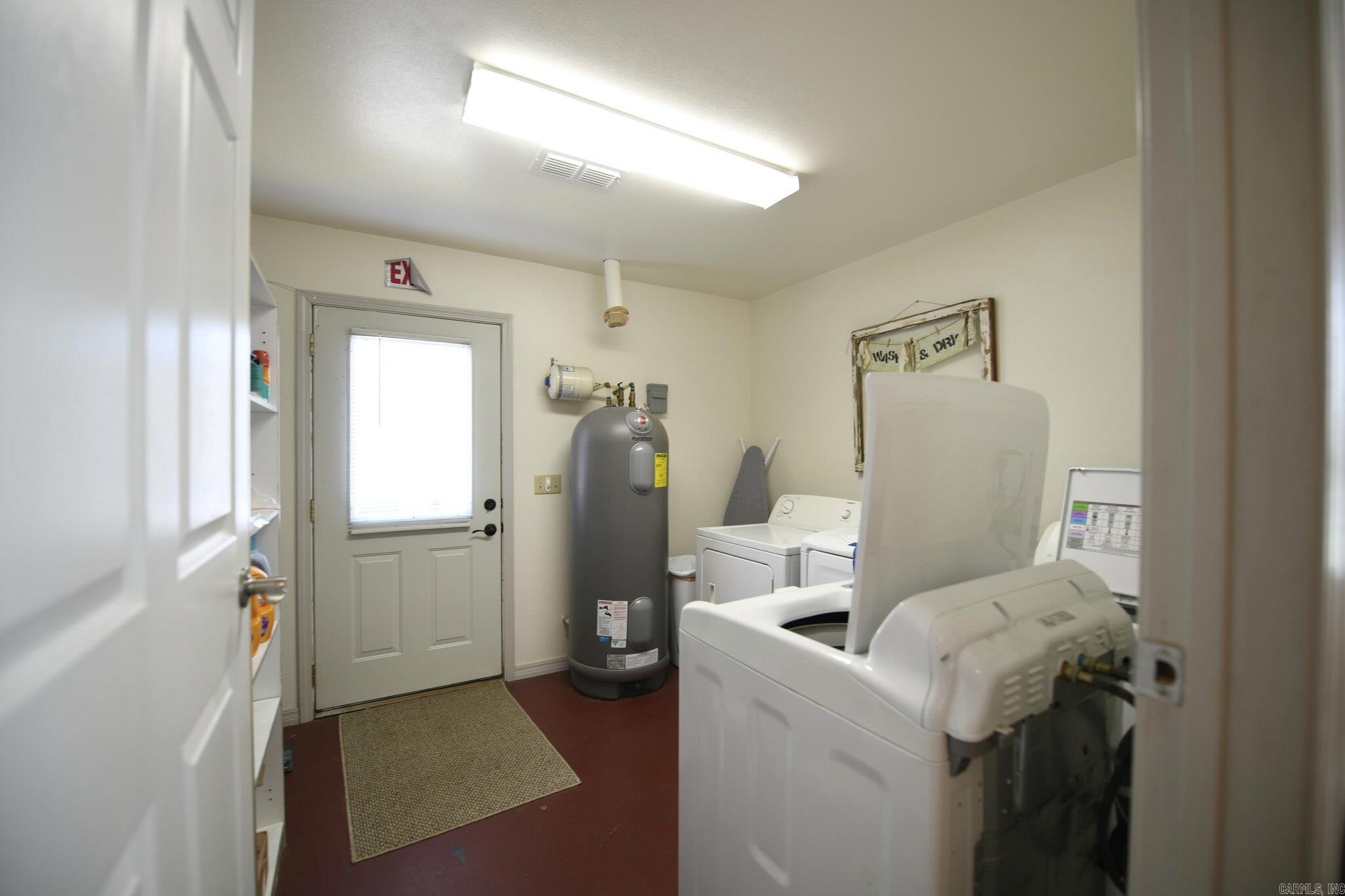 105 Polk Road 282  Hatfield, AR