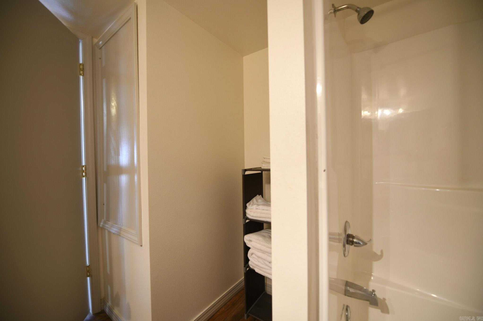 105 Polk Road 282  Hatfield, AR