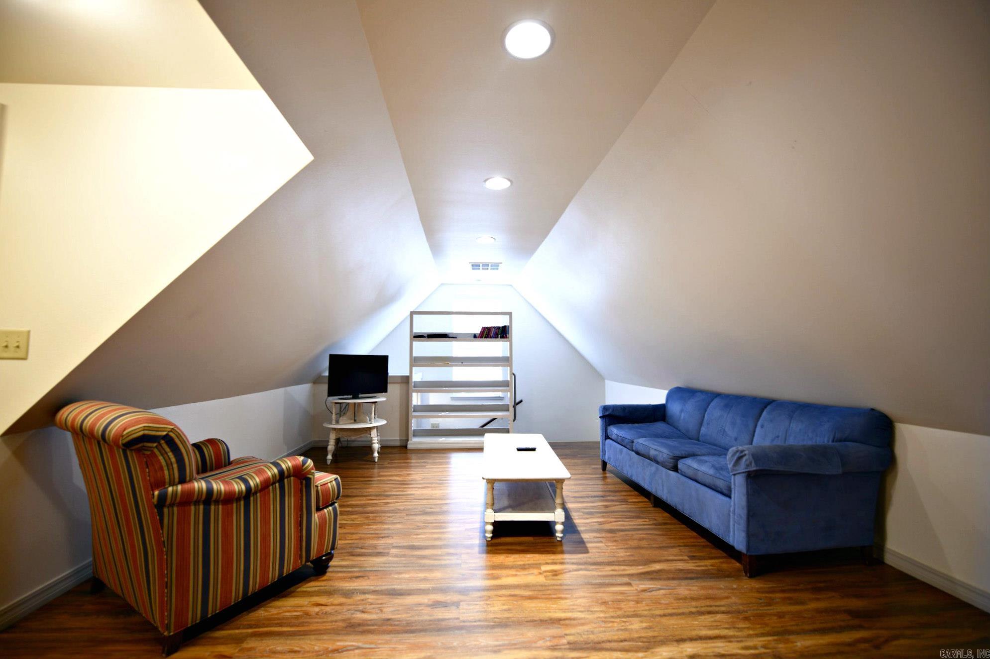 105 Polk Road 282  Hatfield, AR