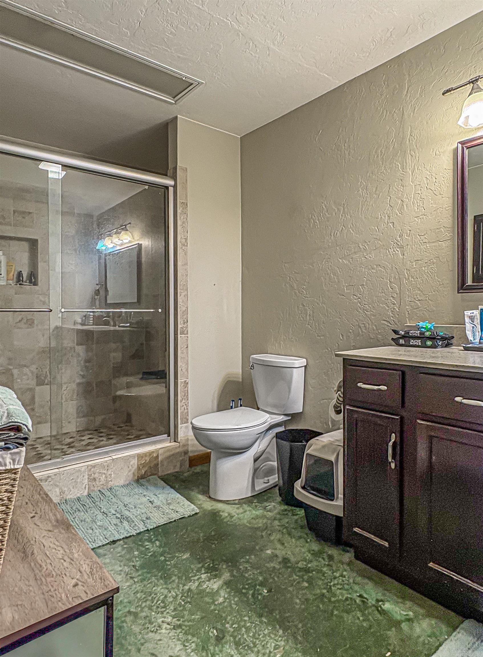 165 Green Forrest  Mountain Home, AR