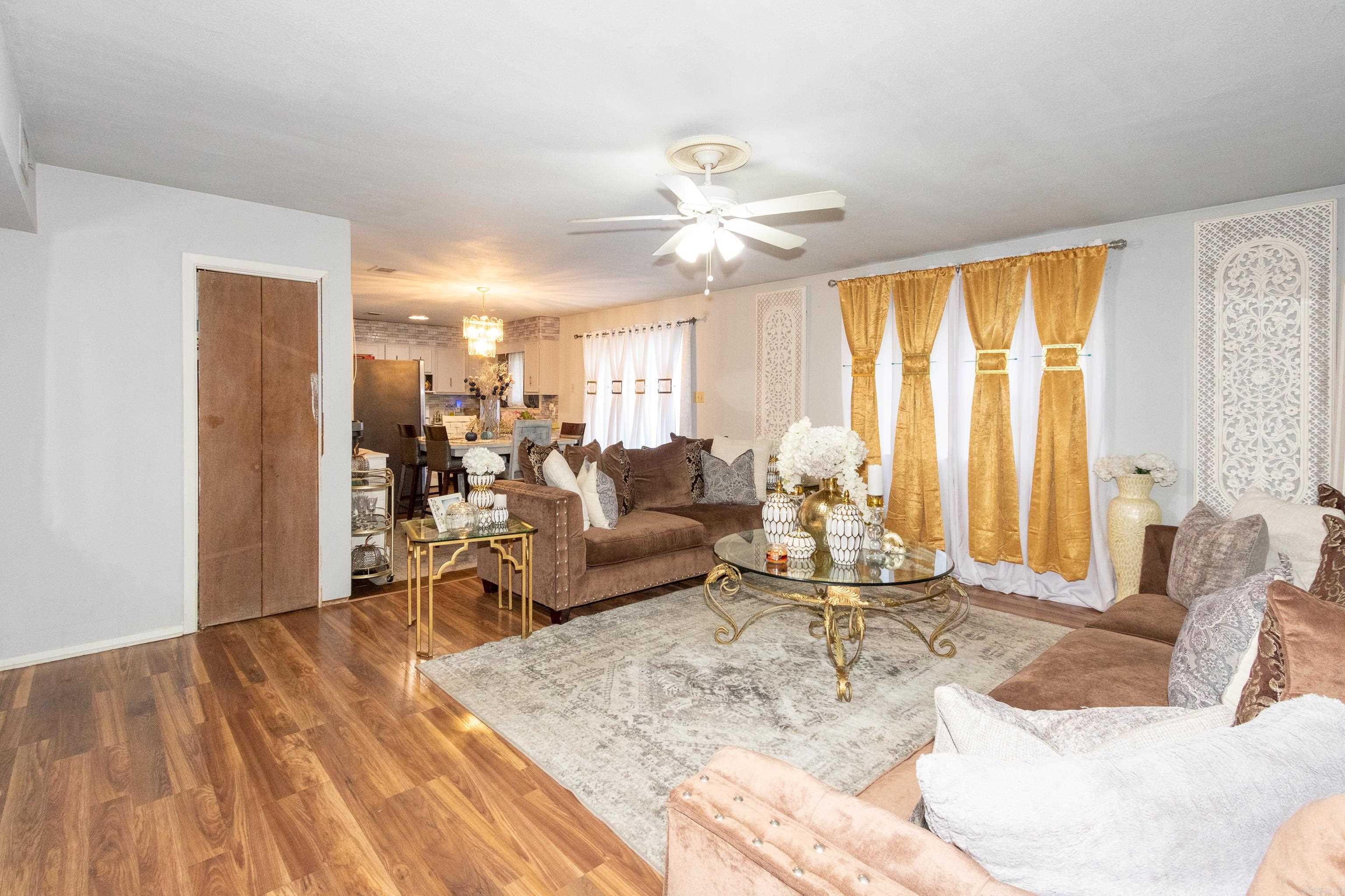 5913 timberview  Little Rock, AR