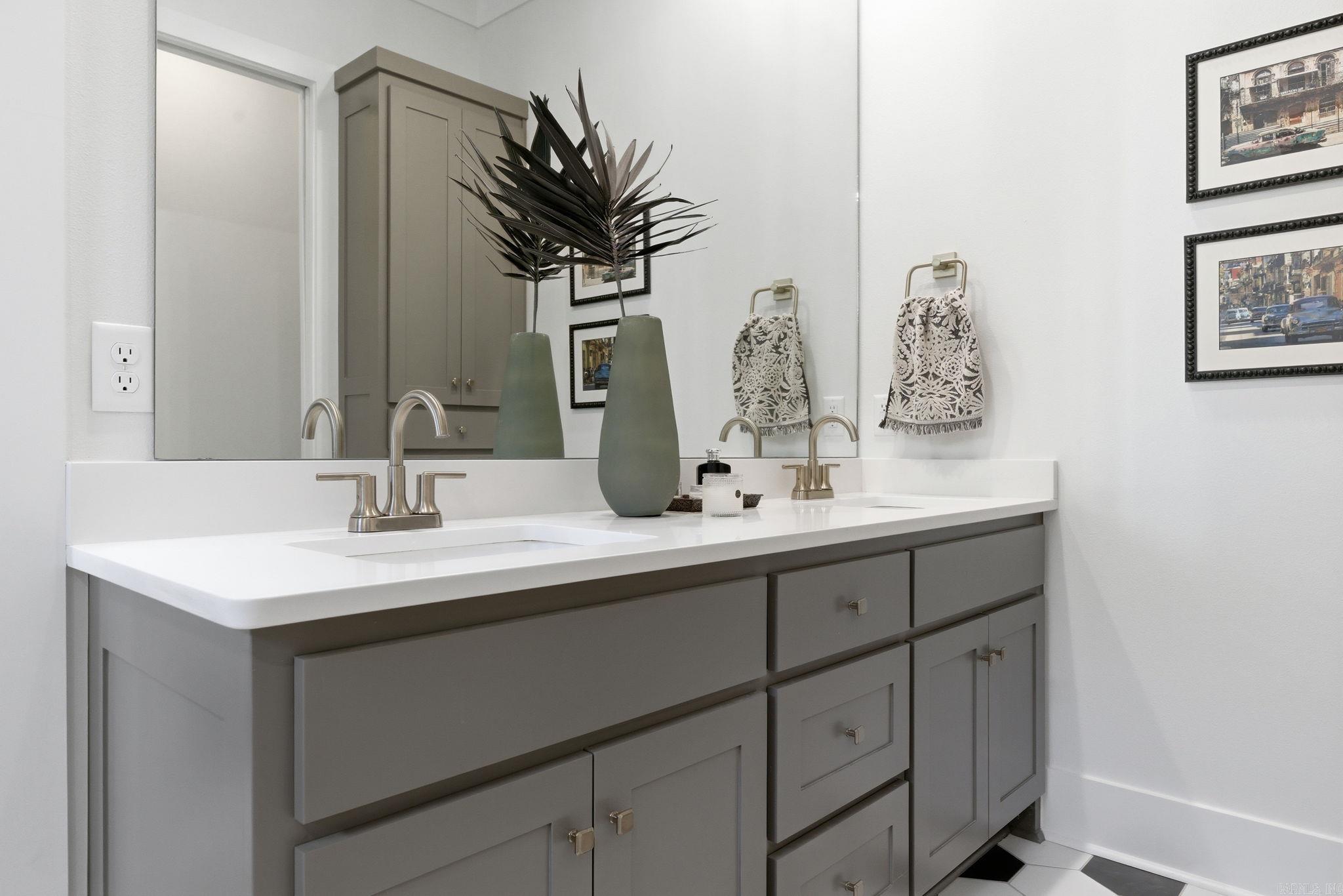 9 W Citron  Bryant, AR