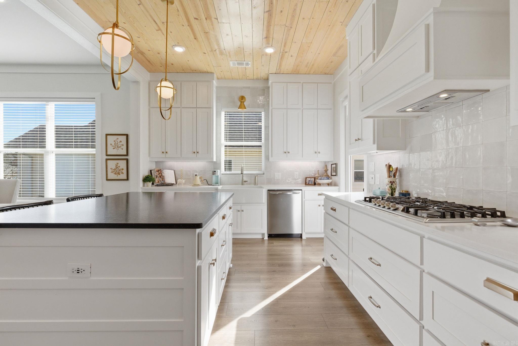 9 W Citron  Bryant, AR