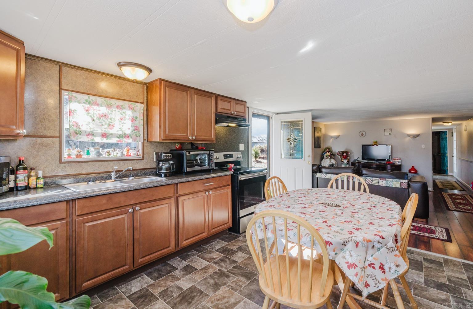 2913 GLENNBROOK  Bryant, AR