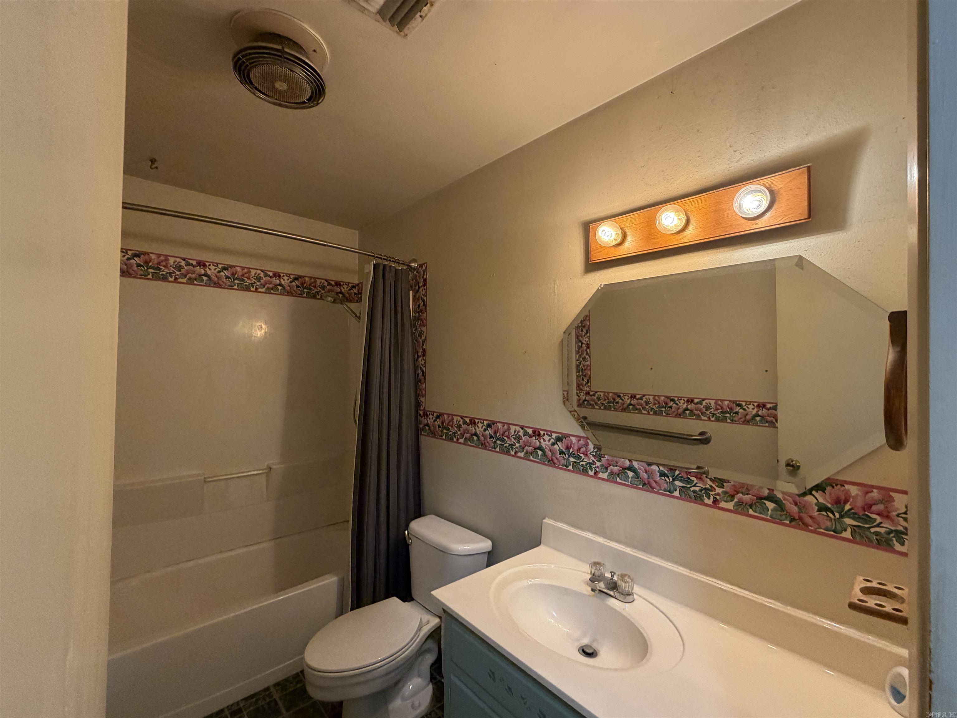 2810 Claremont  Pine Bluff, AR