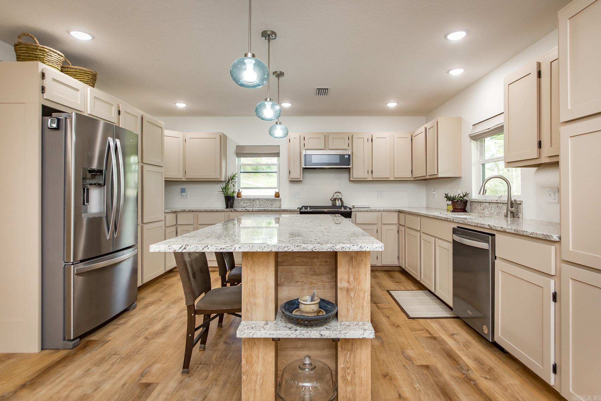 582 Canaan Rd.  Marshall, AR