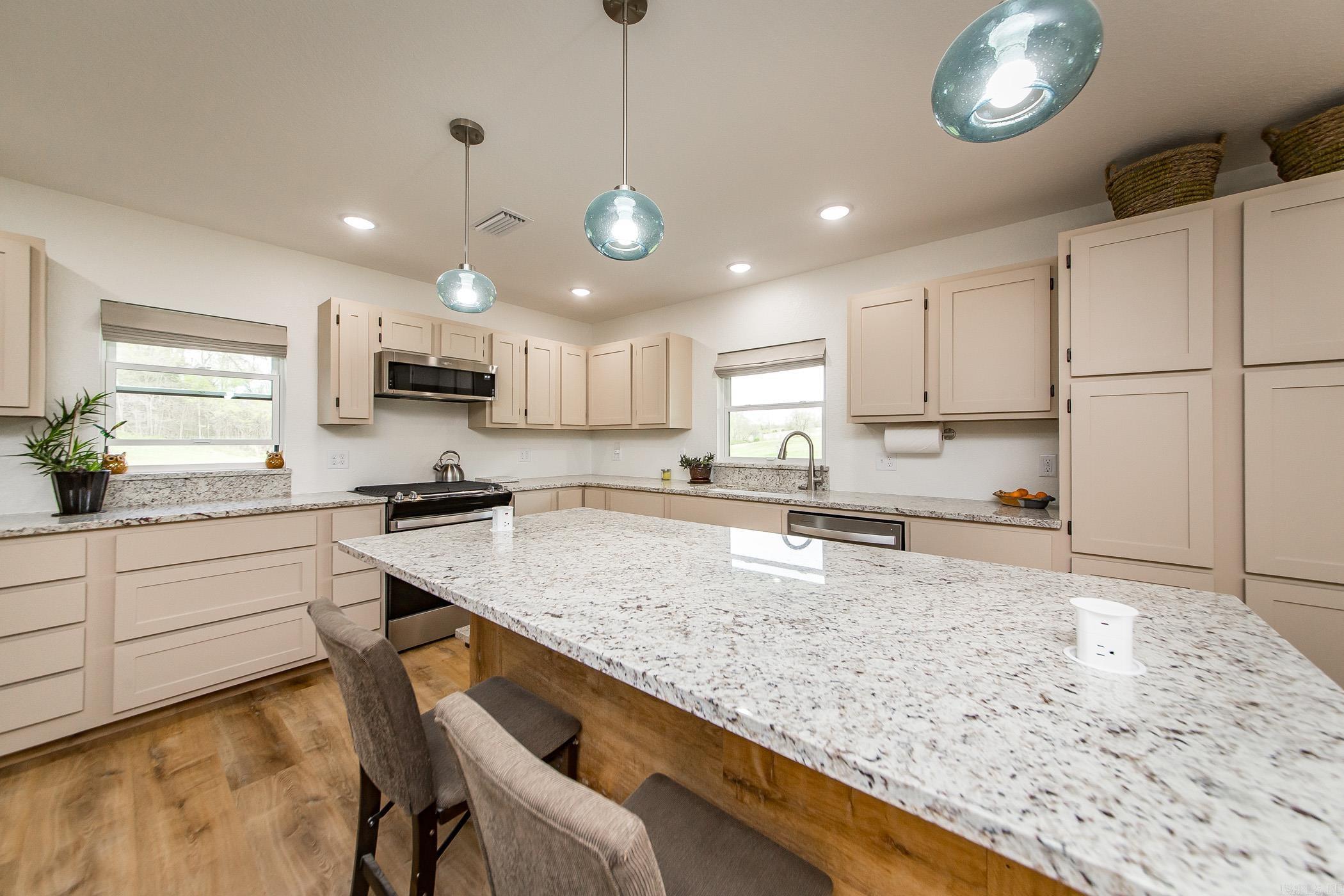 582 Canaan Rd.  Marshall, AR