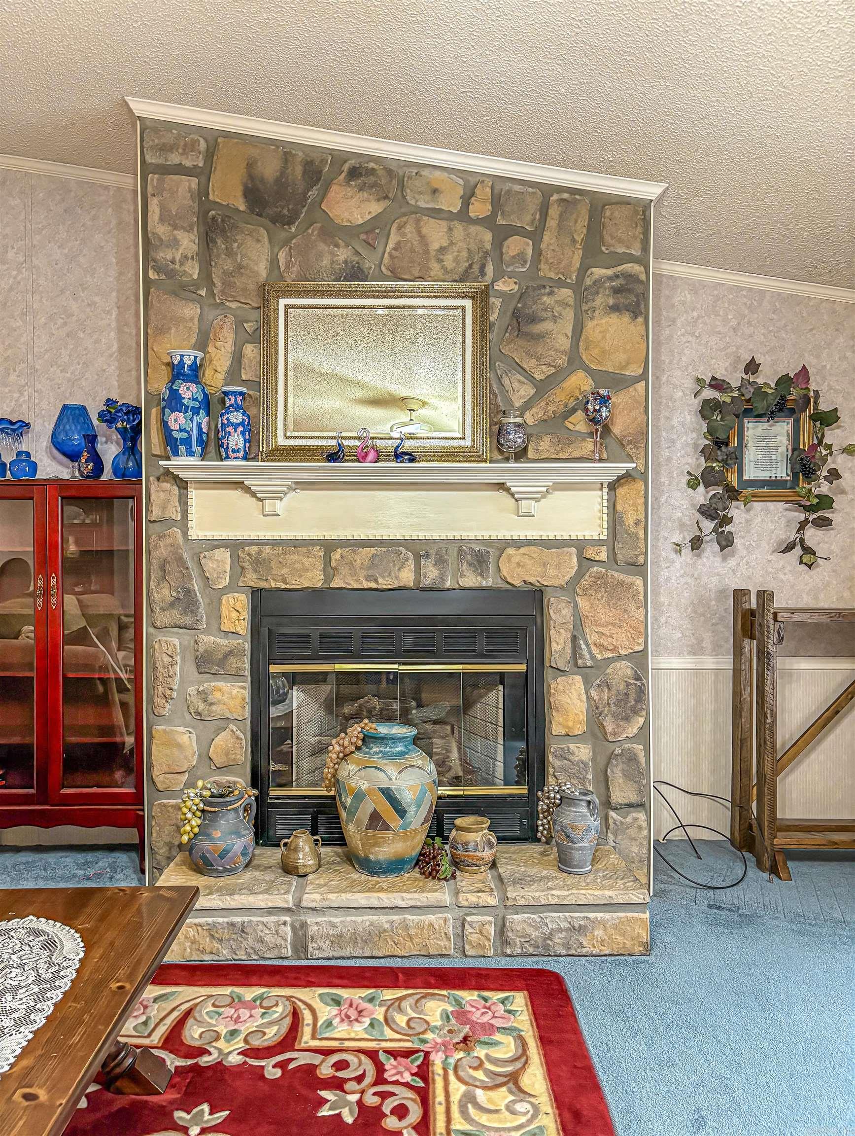 316 W 4th  Yellville, AR