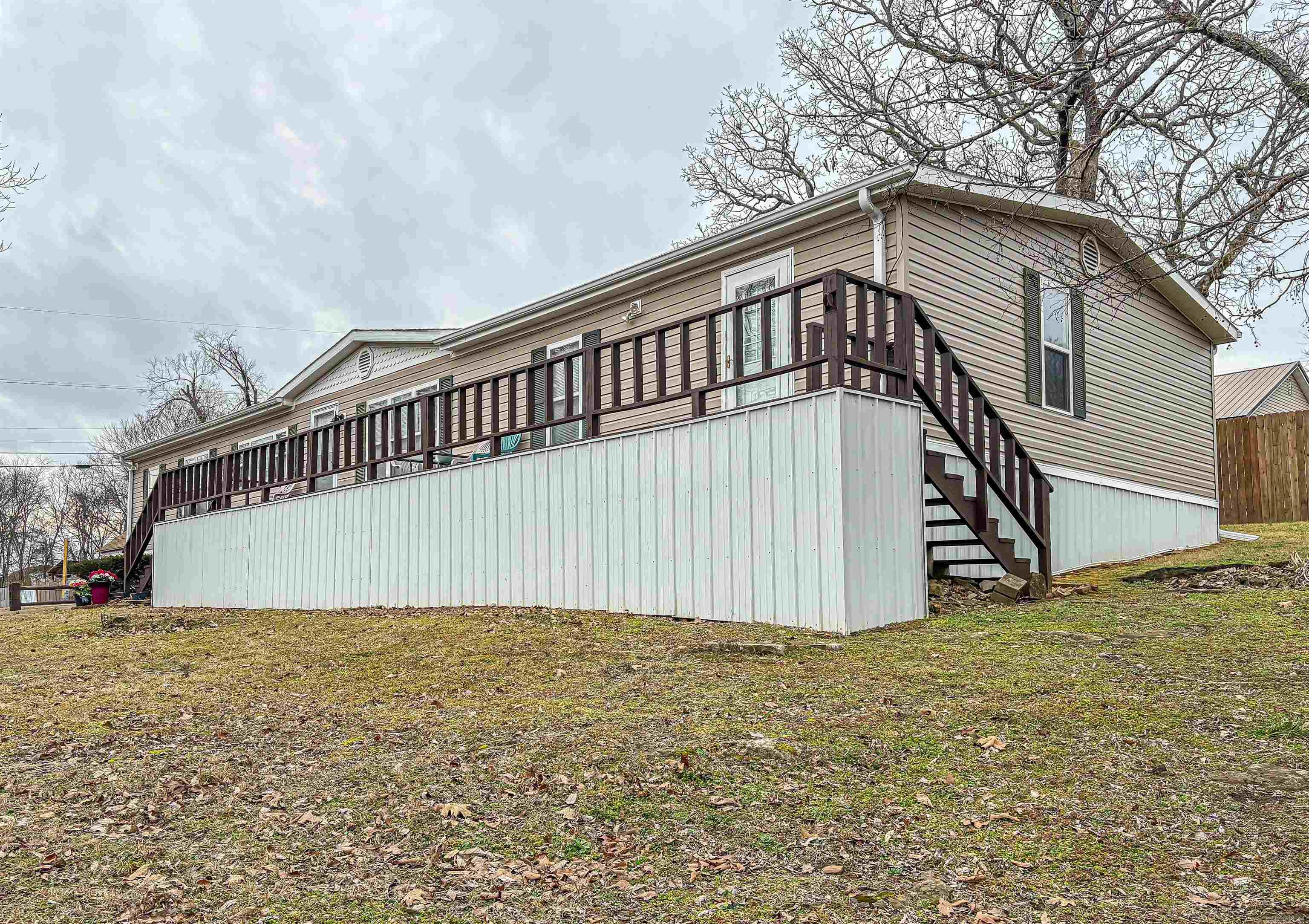 316 W 4th  Yellville, AR