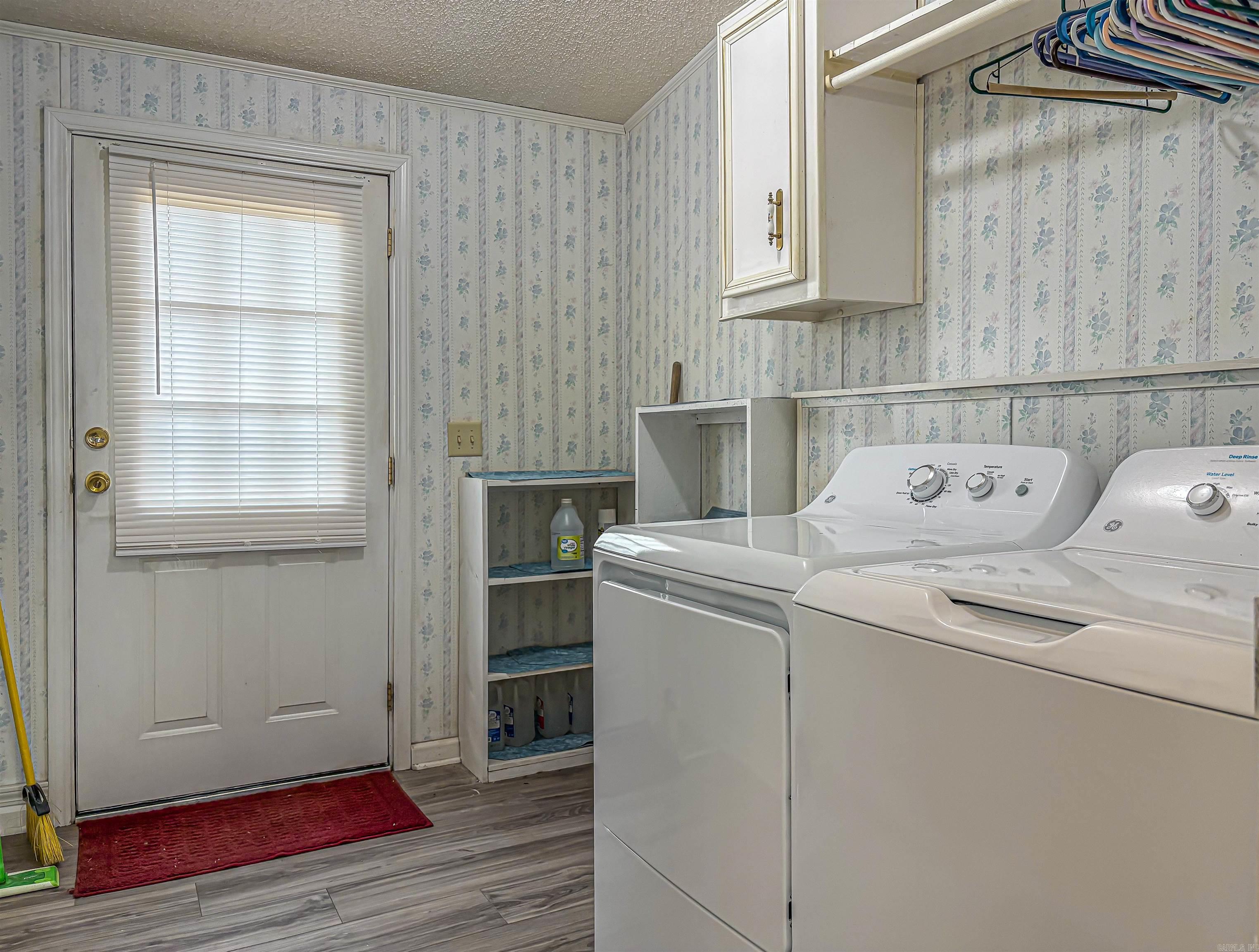 316 W 4th  Yellville, AR