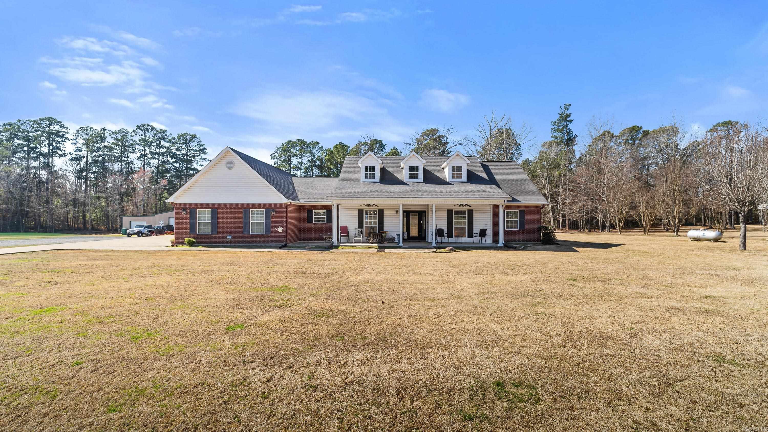 335 County Road 4132  Atlanta, TX