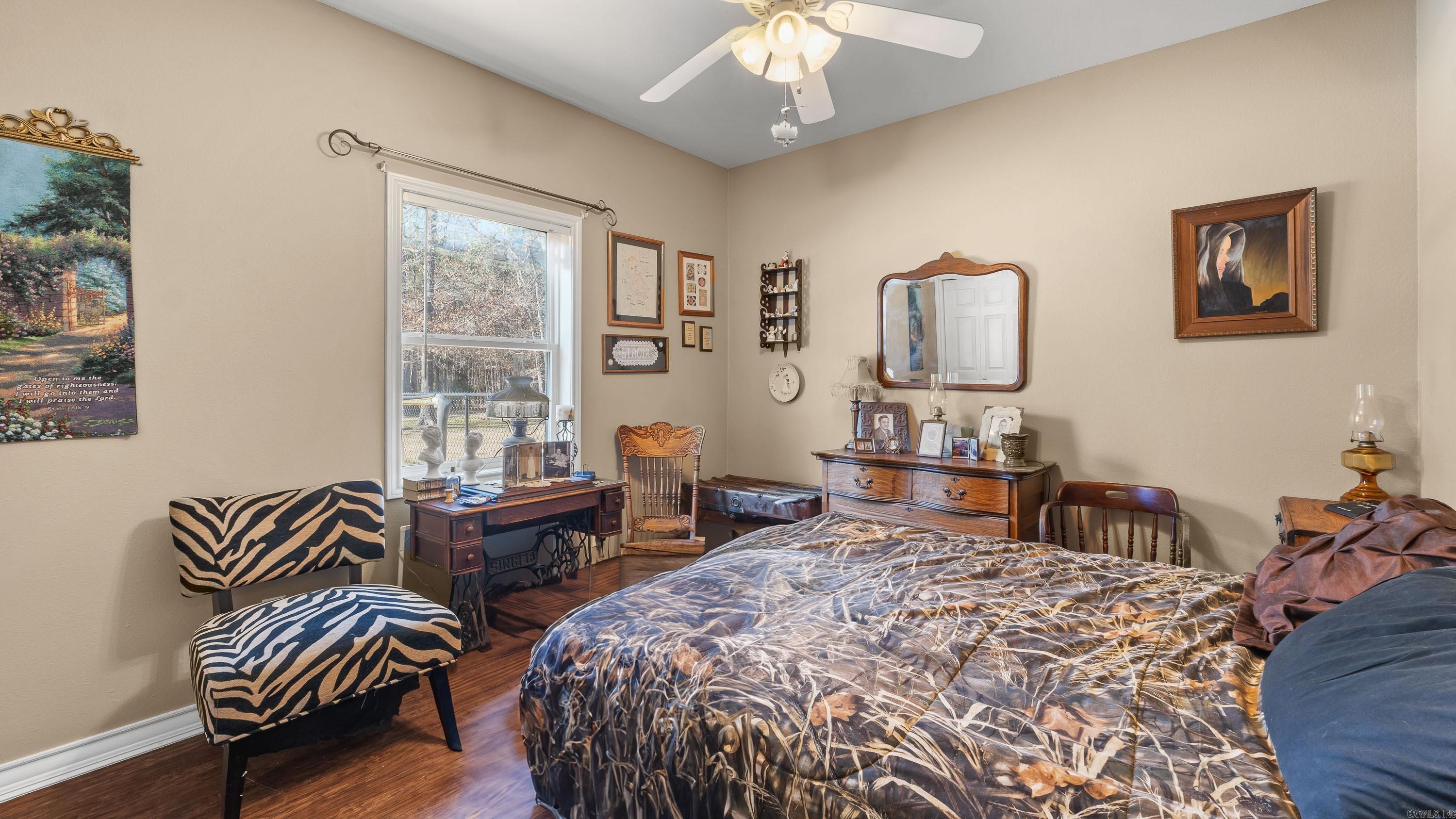 335 County Road 4132  Atlanta, TX