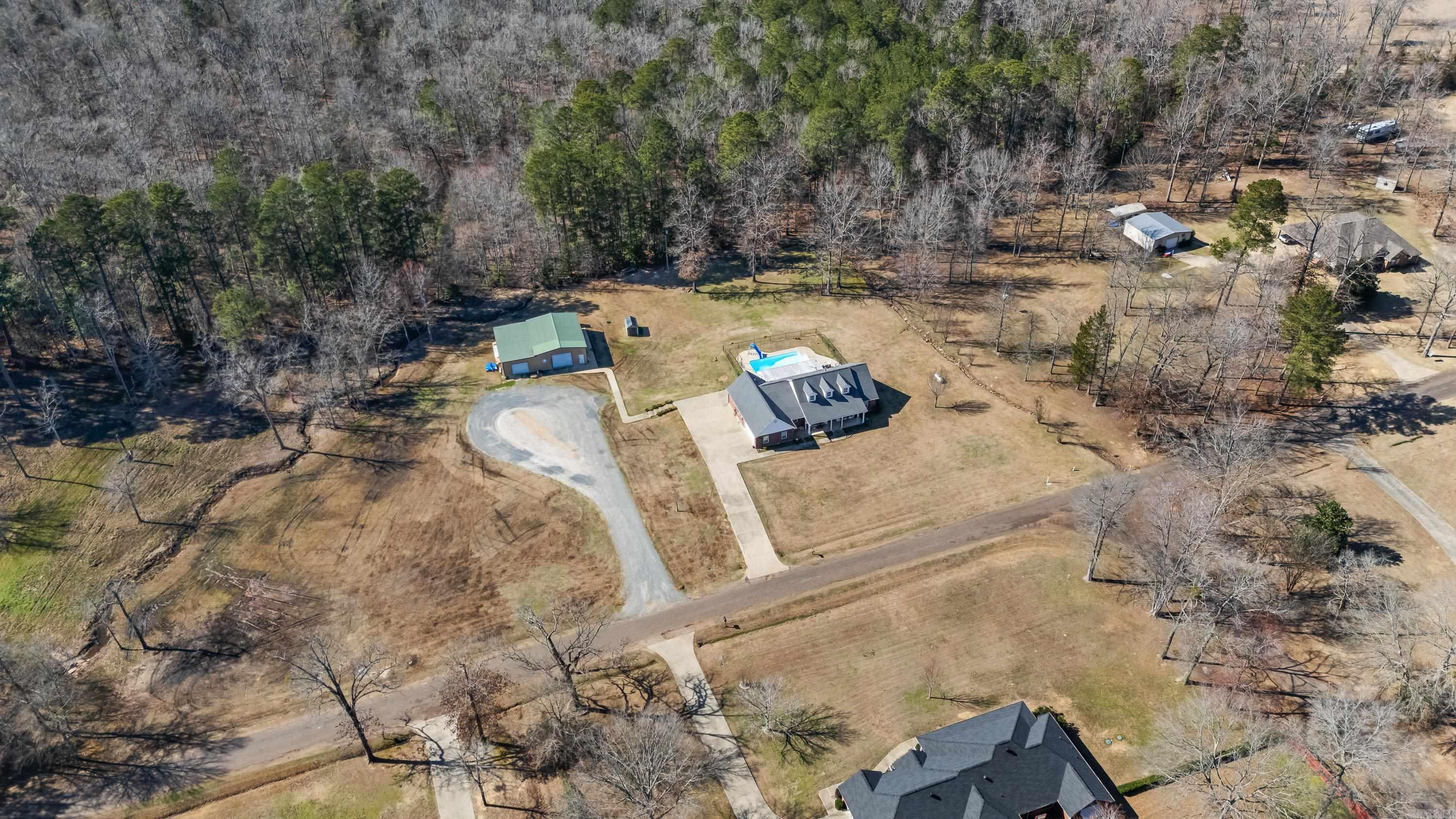 335 County Road 4132  Atlanta, TX