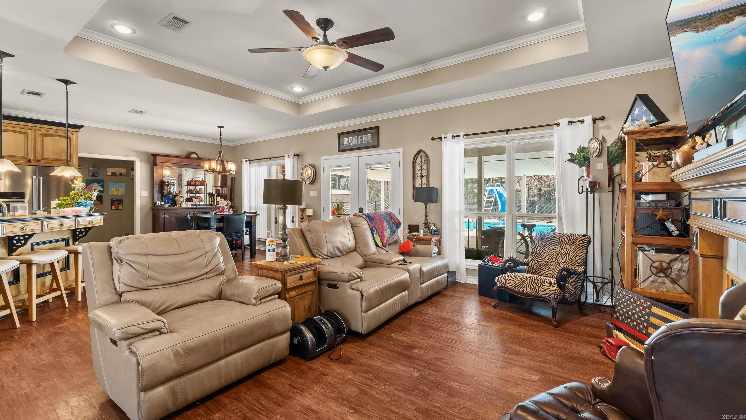 335 County Road 4132  Atlanta, TX