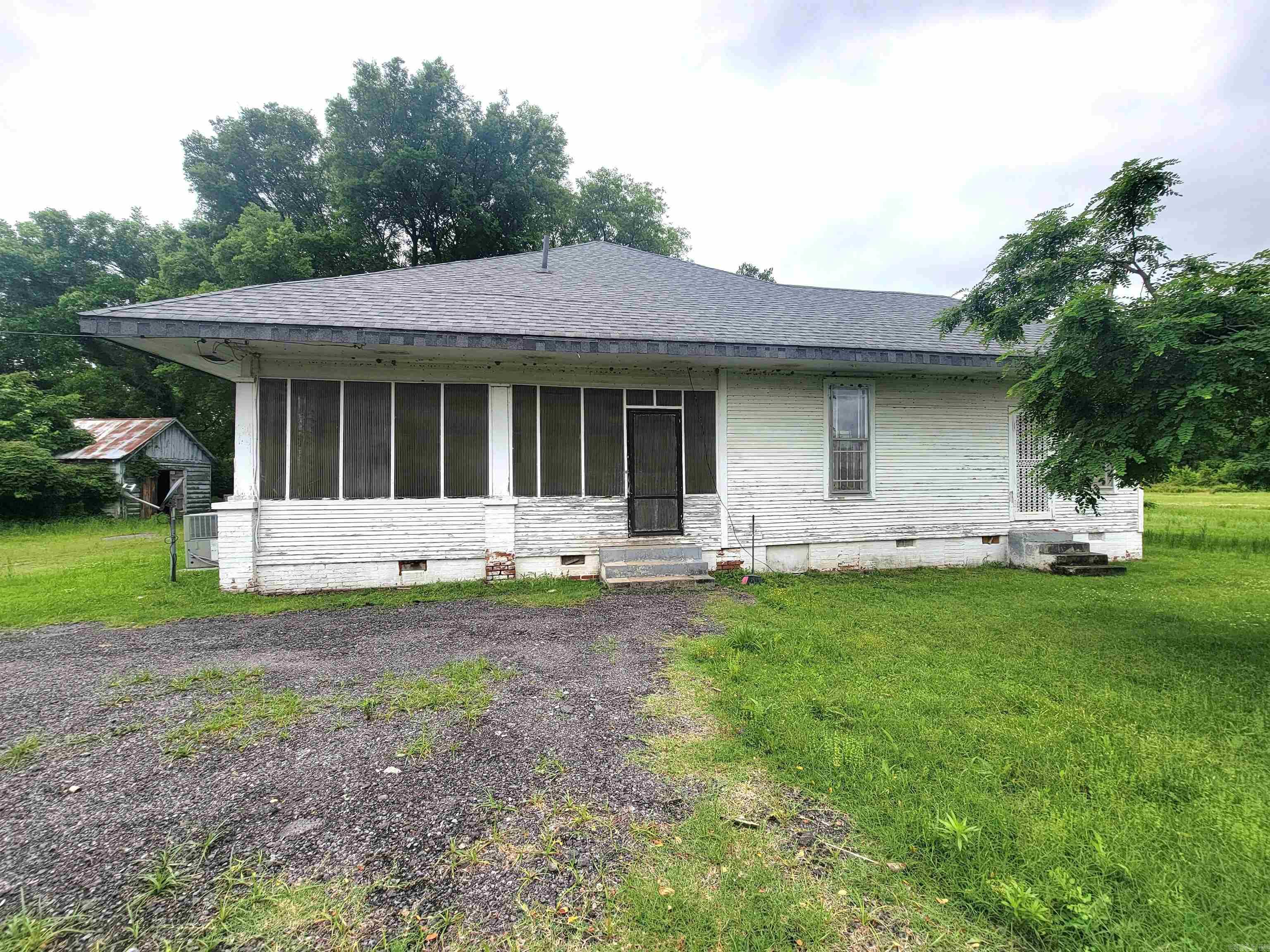 5901 Earl Chadick  Sherrill, AR