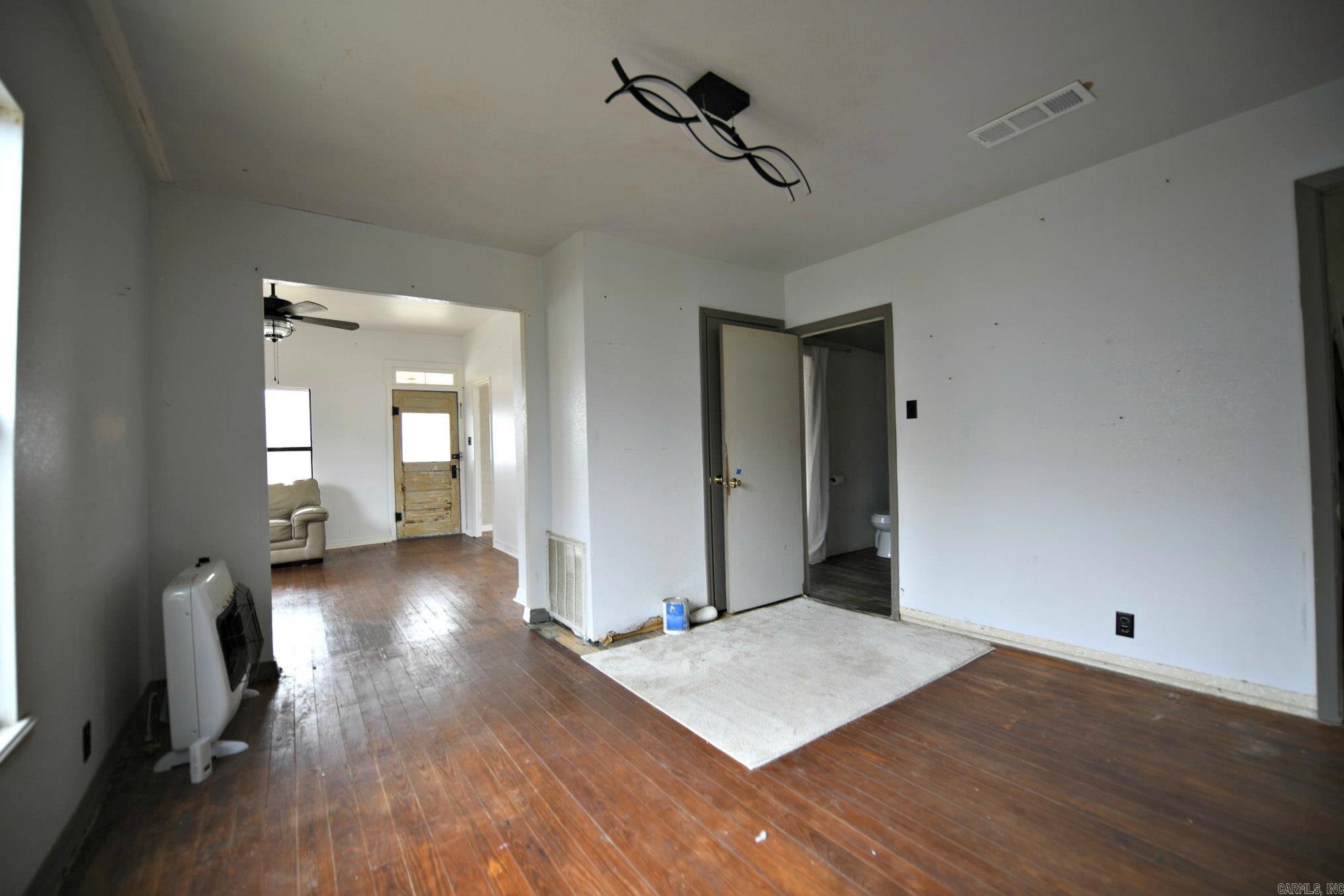 1105 7th St  Mena, AR