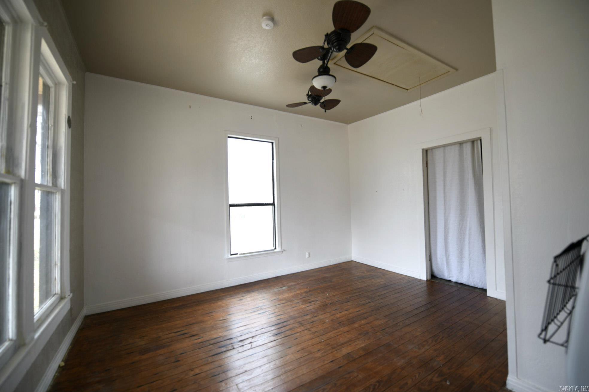 1105 7th St  Mena, AR