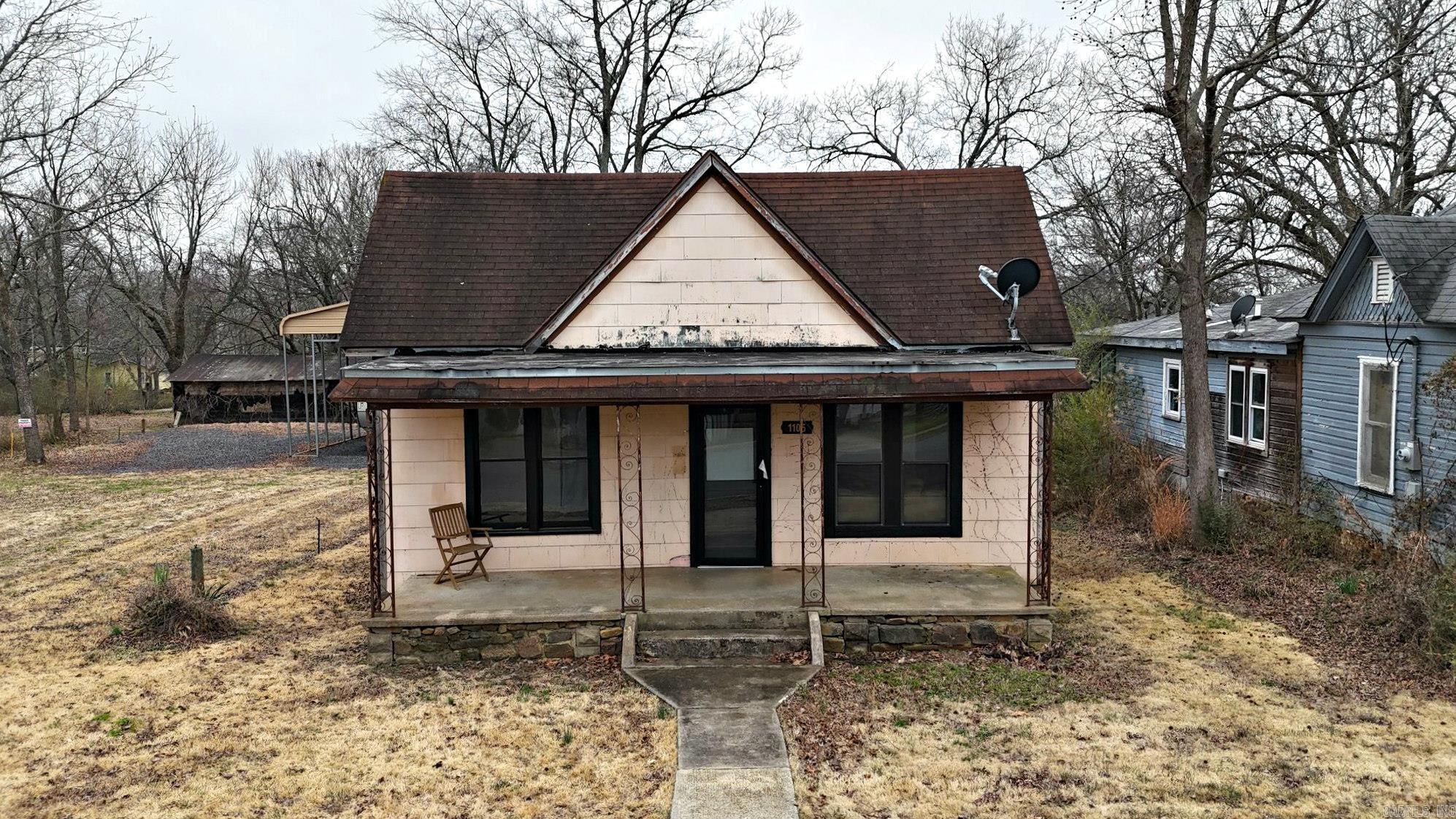 1105 7th St  Mena, AR