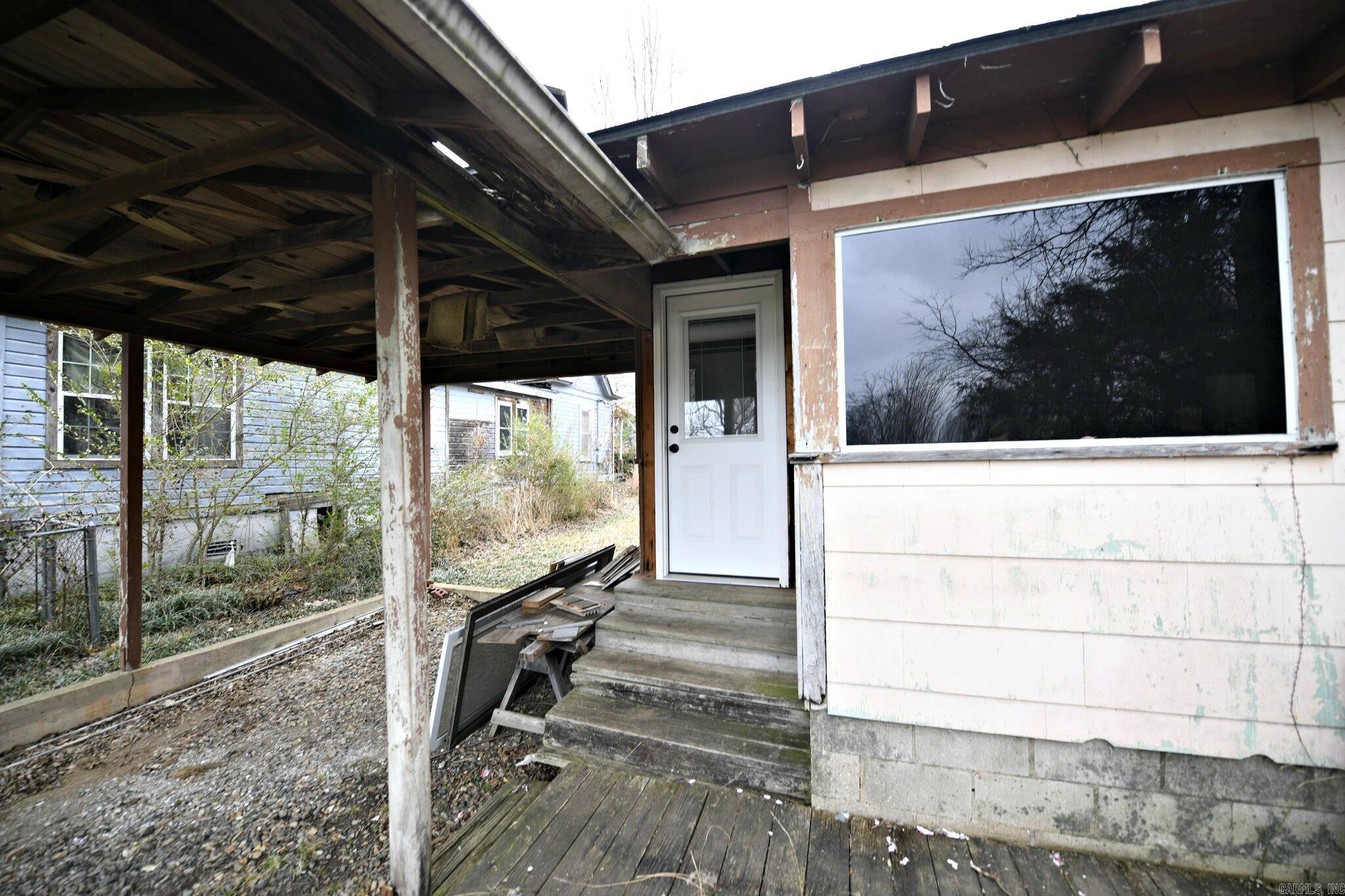 1105 7th St  Mena, AR