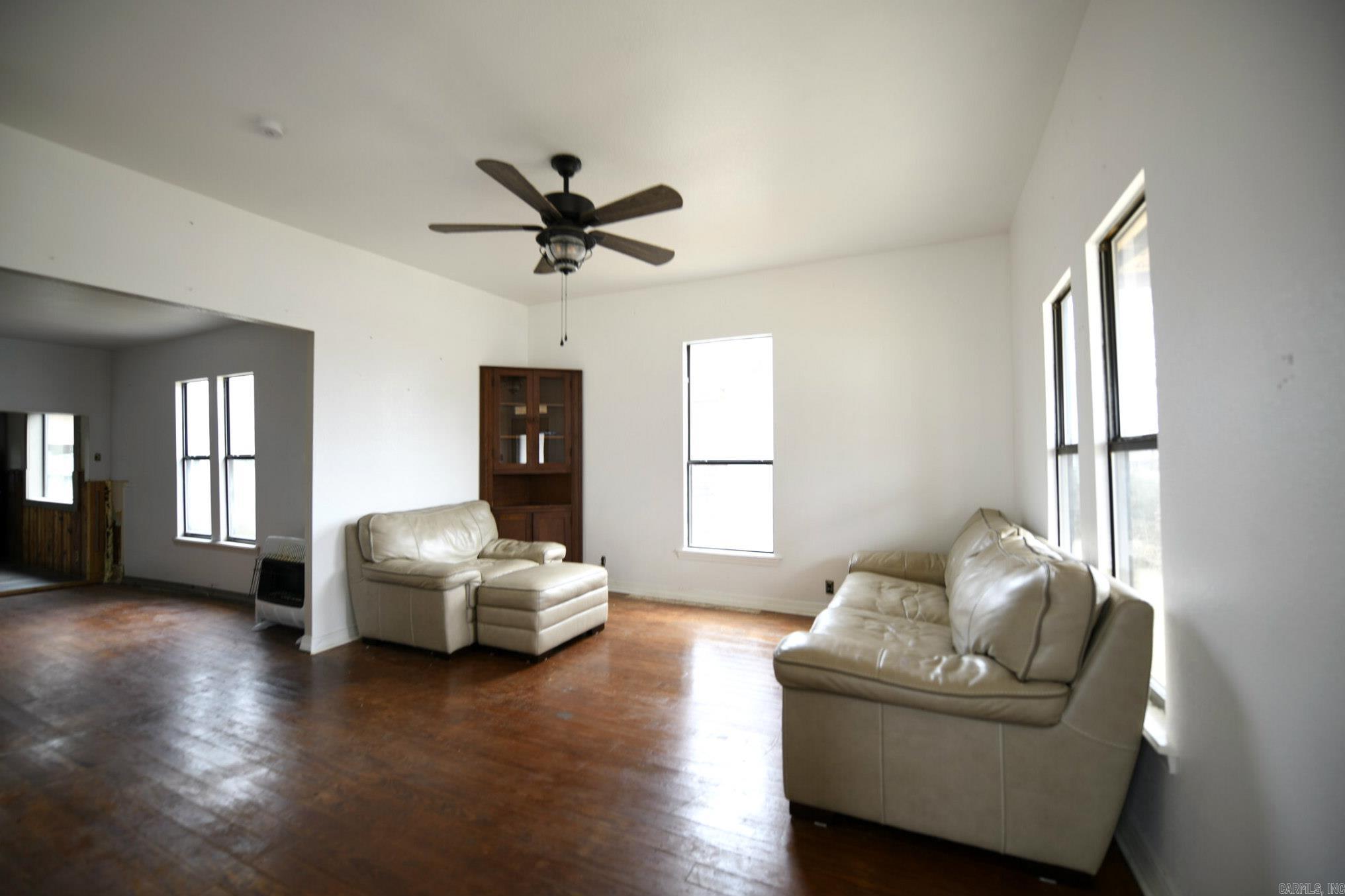 1105 7th St  Mena, AR