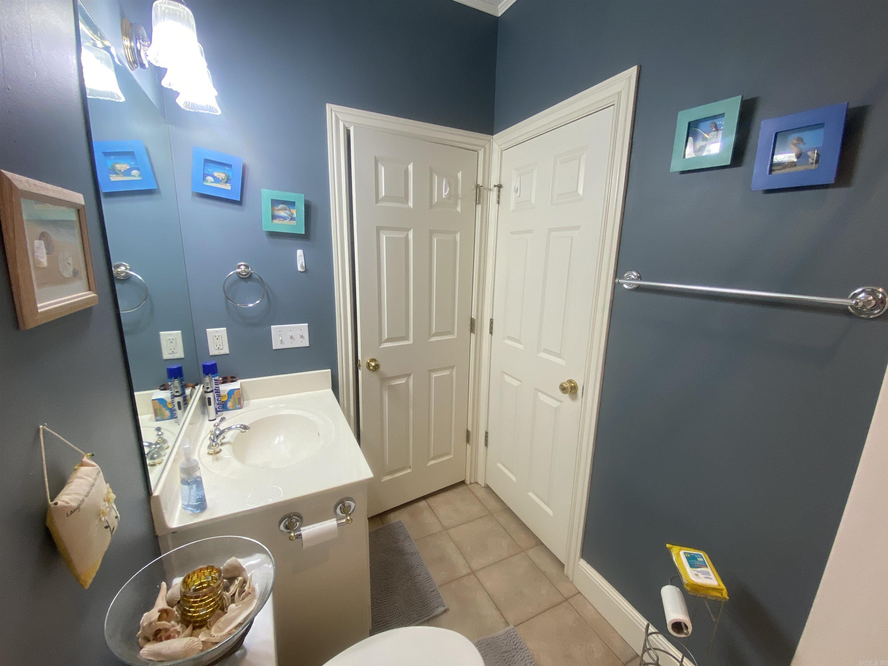 4205 W Braymore  Rogers, AR