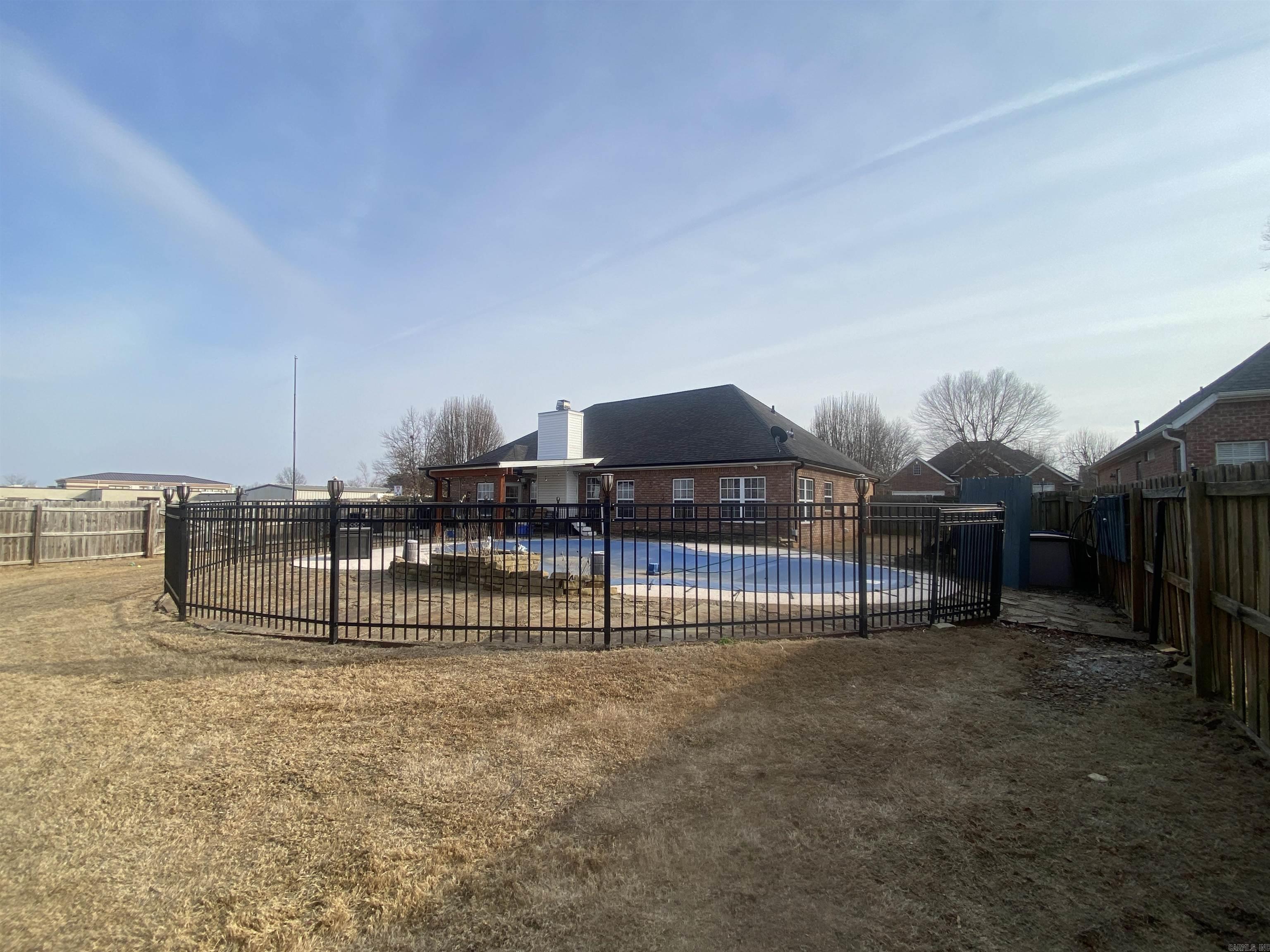 4205 W Braymore  Rogers, AR