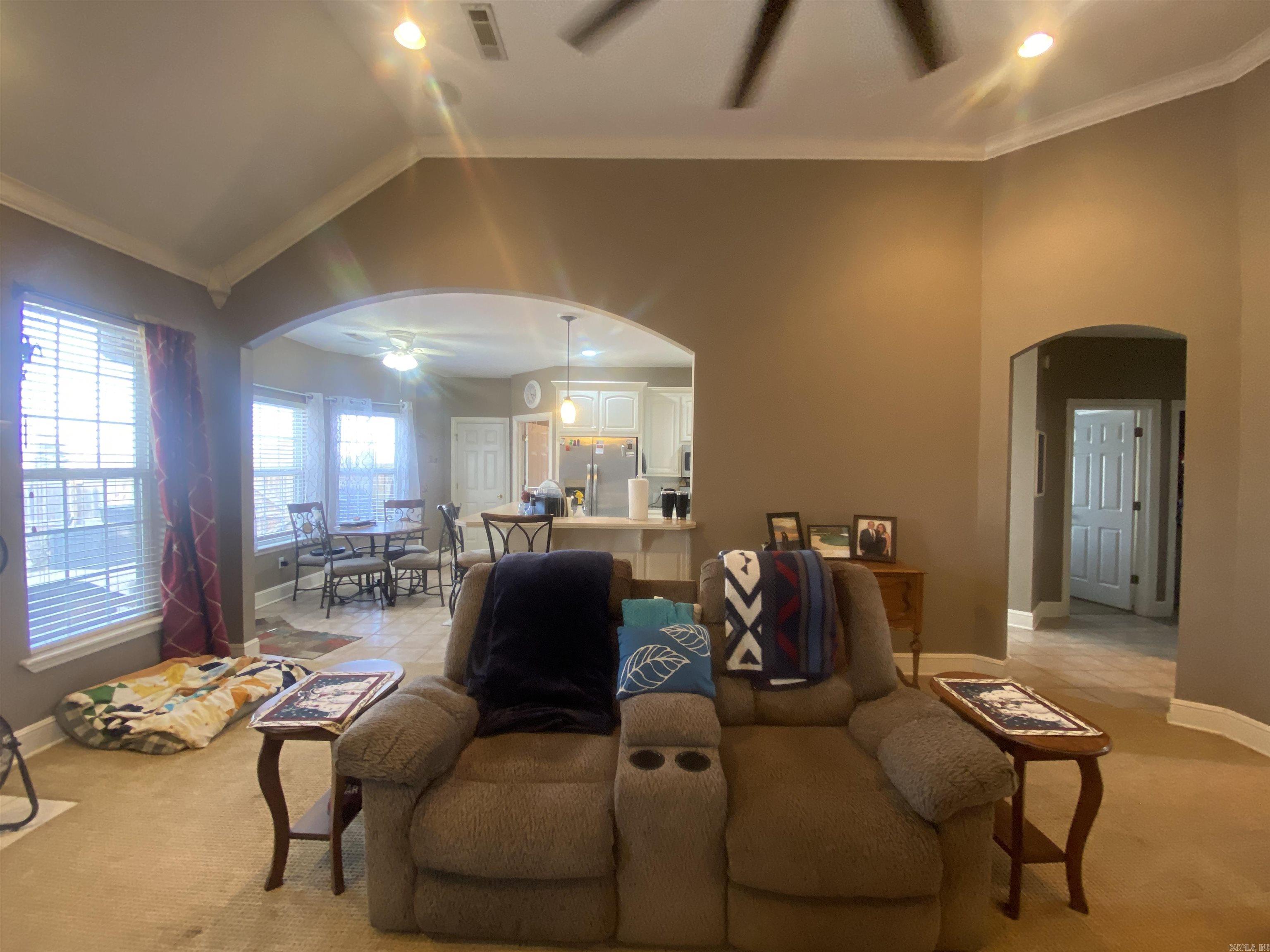 4205 W Braymore  Rogers, AR