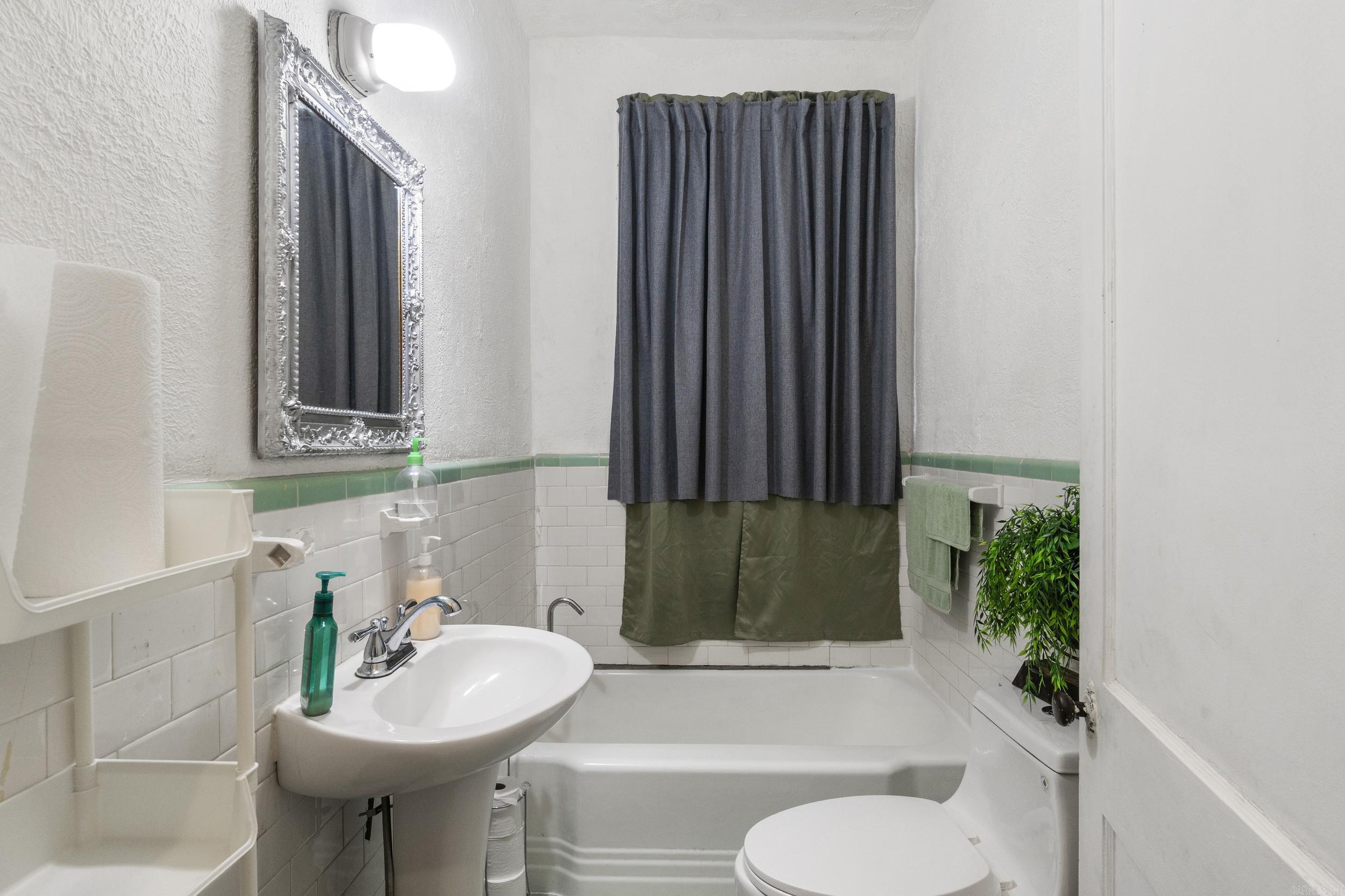 1105 County Road 811  Earle, AR