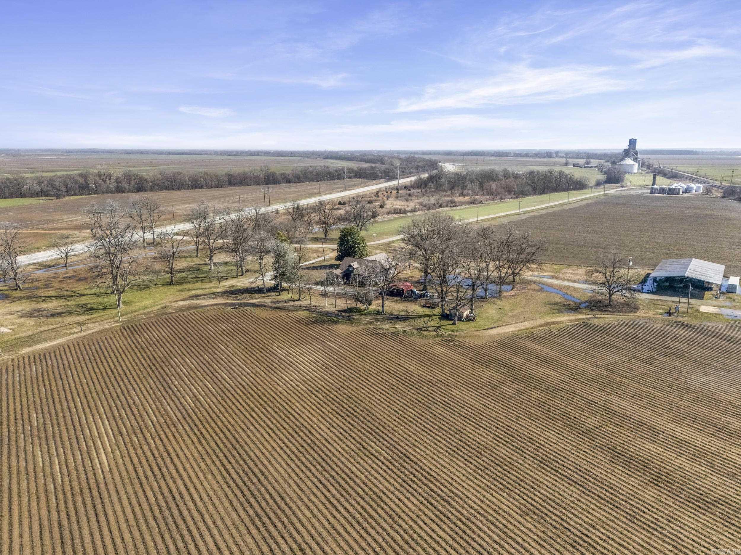 1105 County Road 811  Earle, AR