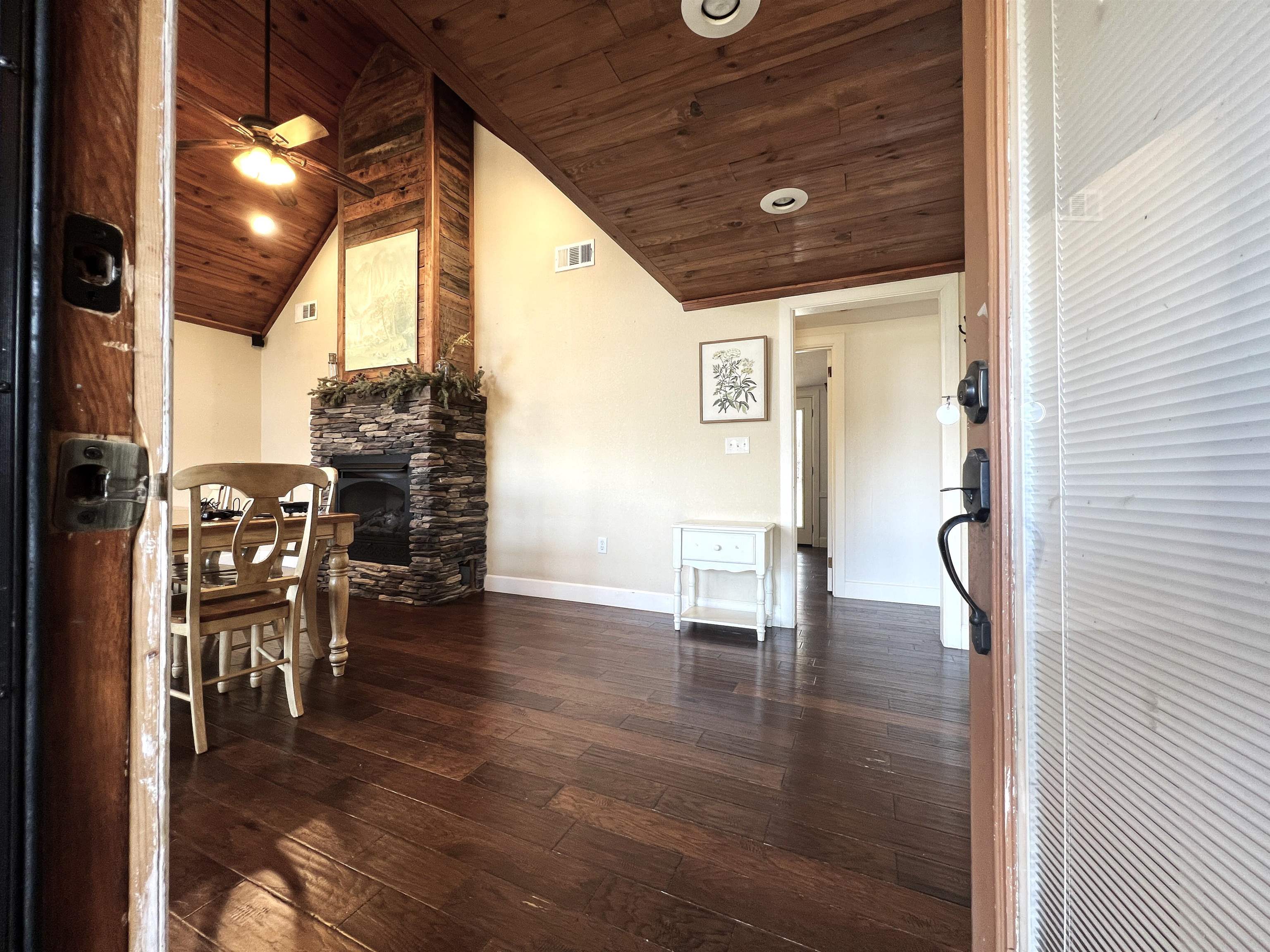 17369 Hwy 66  Mountain View, AR