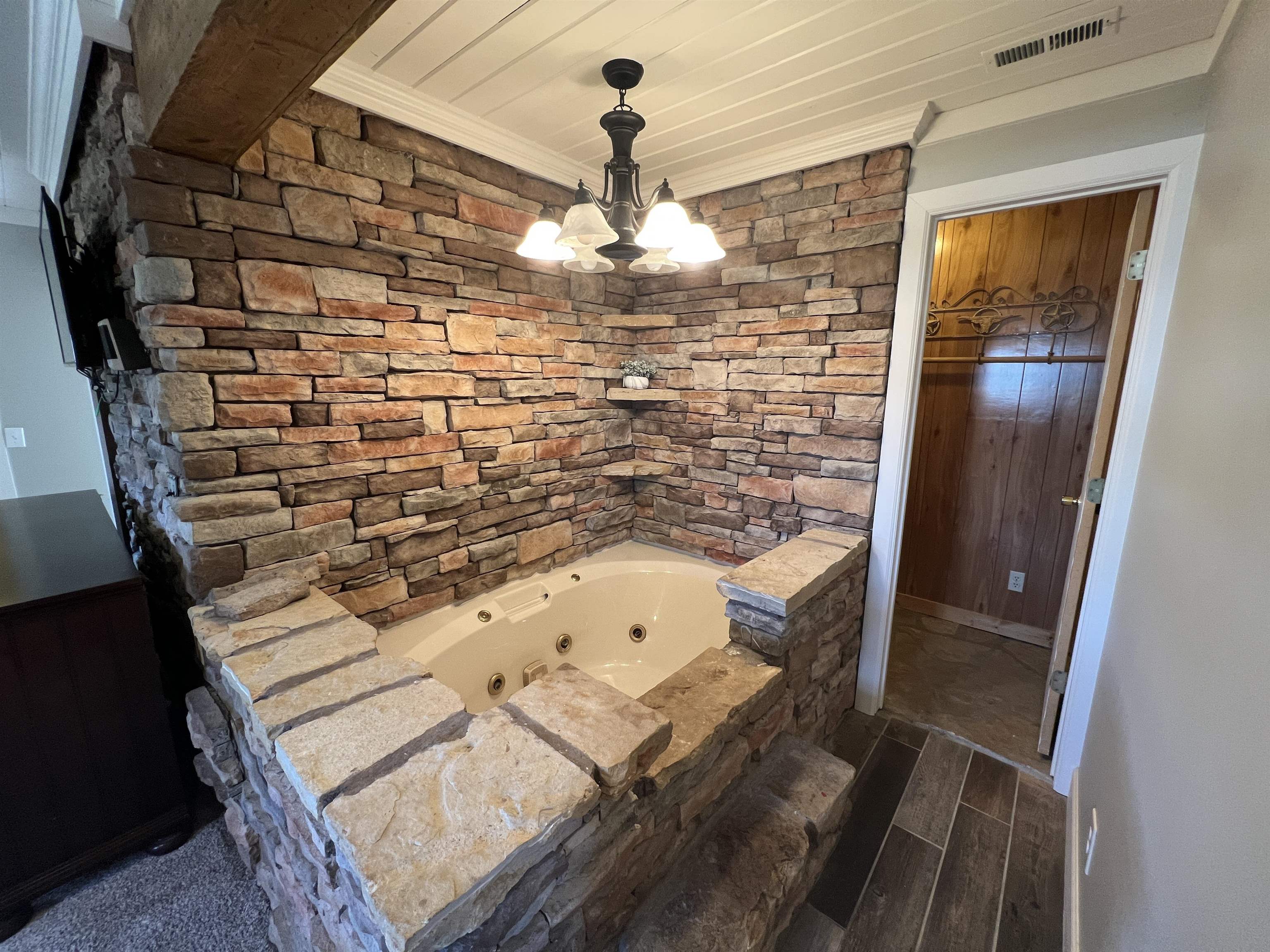 17369 Hwy 66 Mountain View, AR 72560