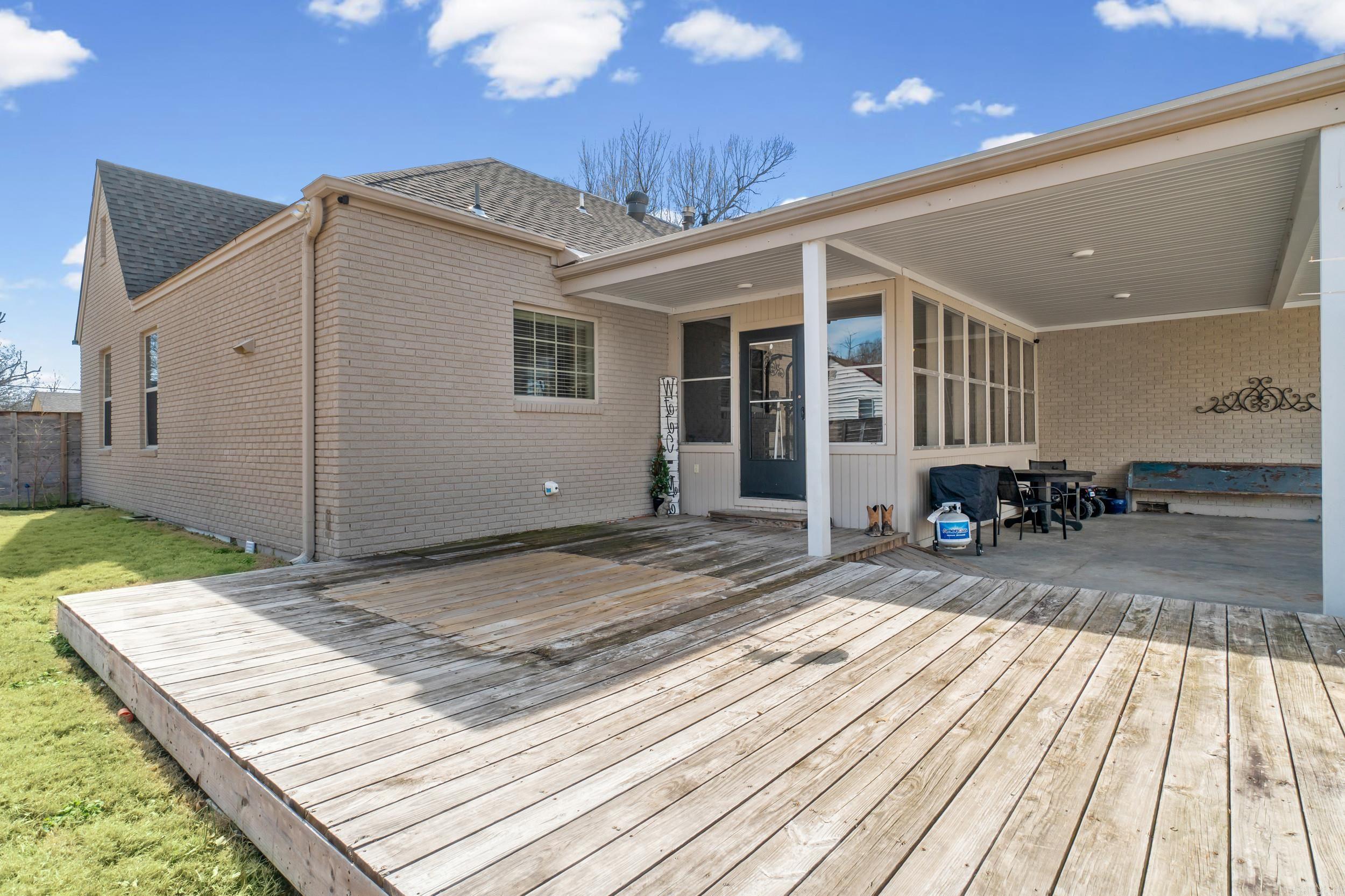 1104 E Hamilton  Wynne, AR