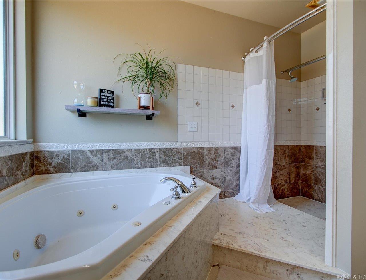 121 White Eagle  Hot Springs, AR