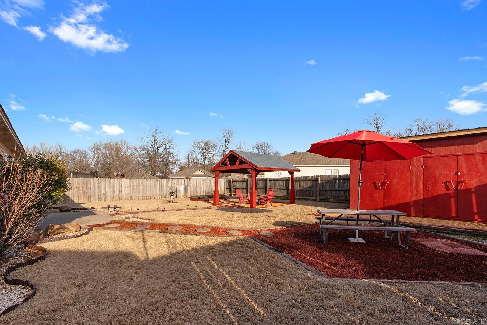 207 Plum  Austin, AR