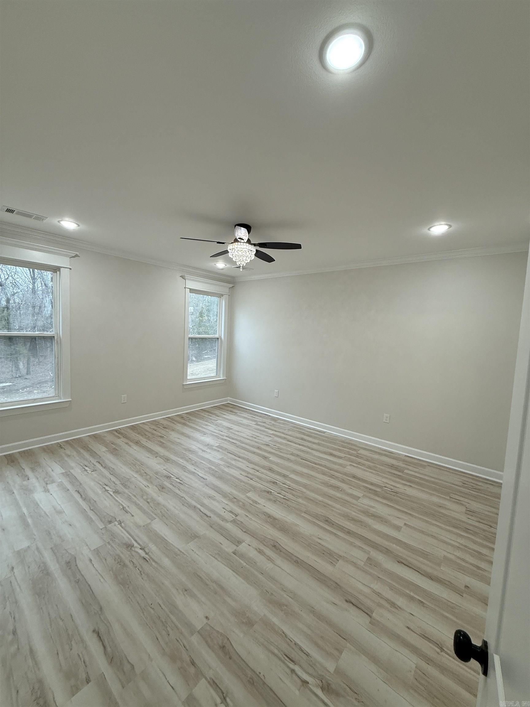 518 Madeleine  Austin, AR