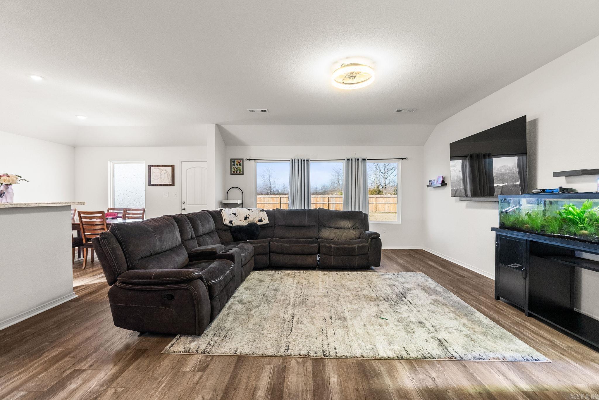 27 Farmhouse  Vilonia, AR