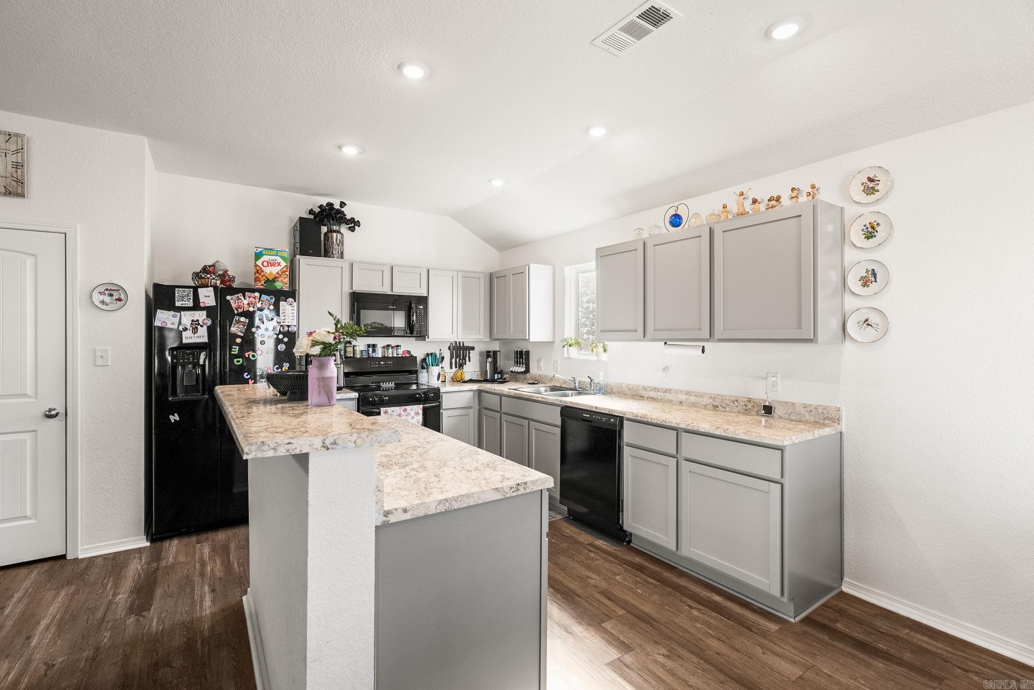 27 Farmhouse  Vilonia, AR