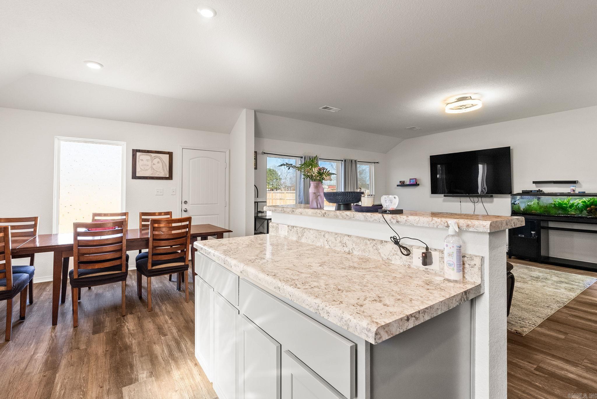 27 Farmhouse  Vilonia, AR