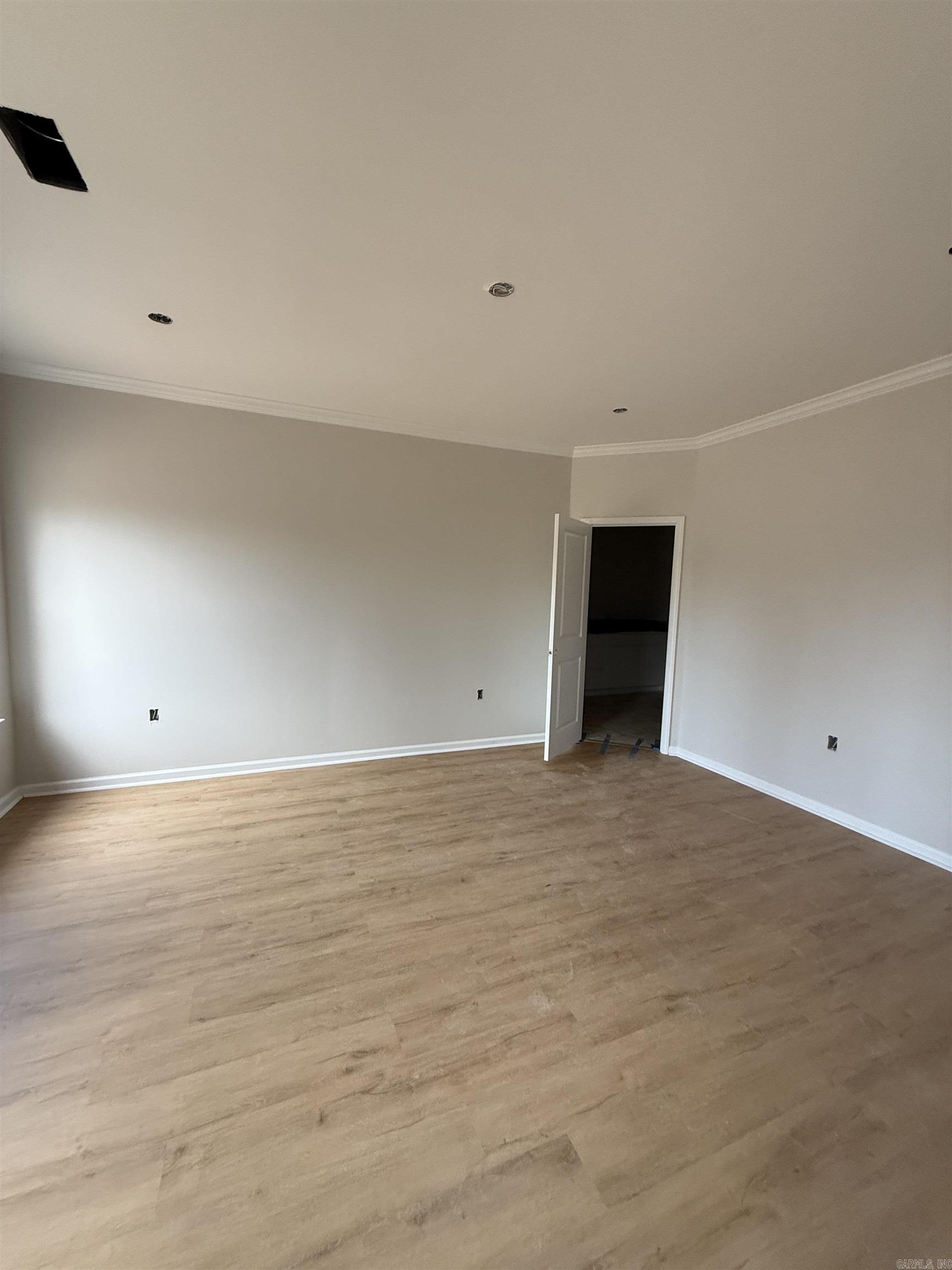 503 Madeleine  Austin, AR