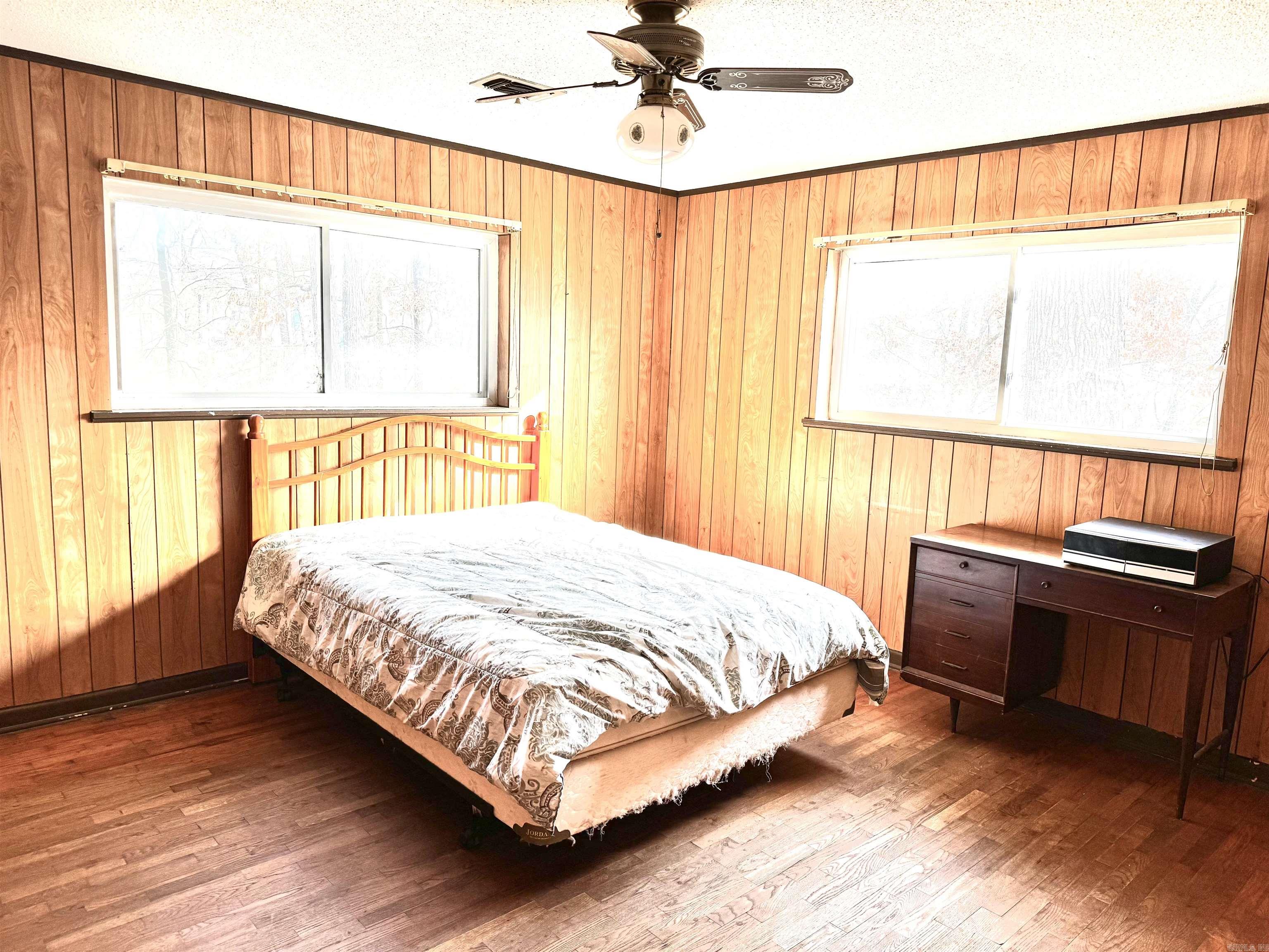 2211 Lakeshore Dr Hot Springs, AR 71913