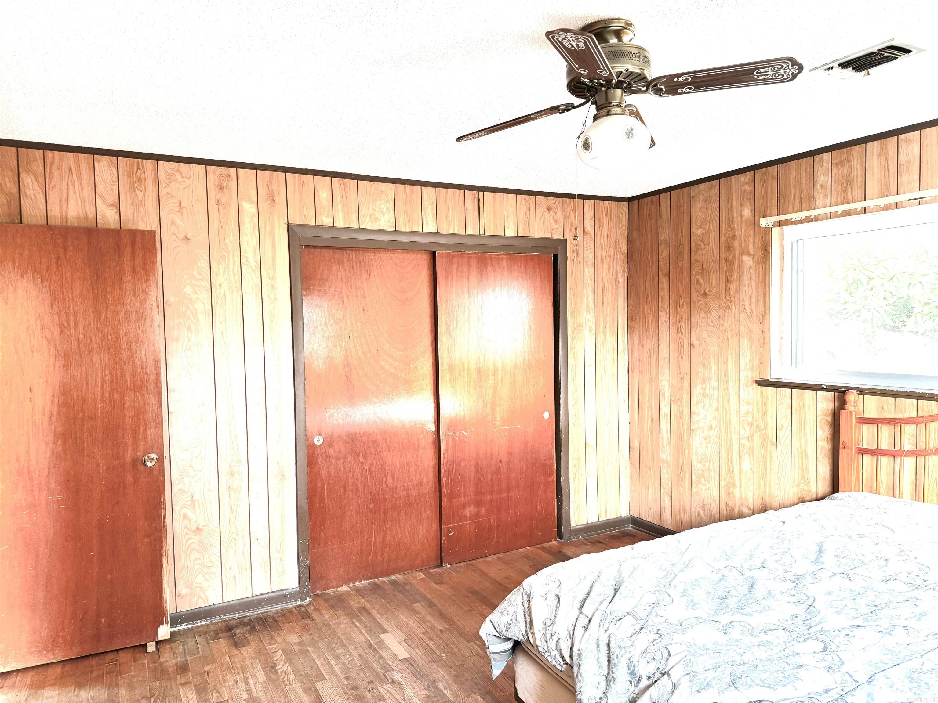 2211 Lakeshore Dr Hot Springs, AR 71913