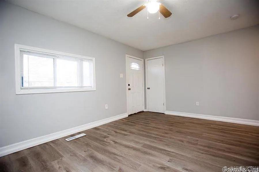 15 Eaton Dr  Little Rock, AR