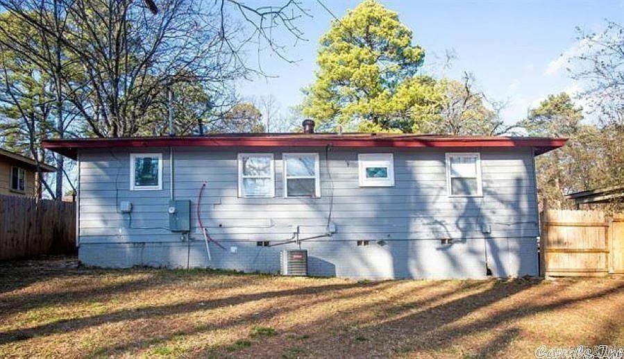 15 Eaton Dr  Little Rock, AR