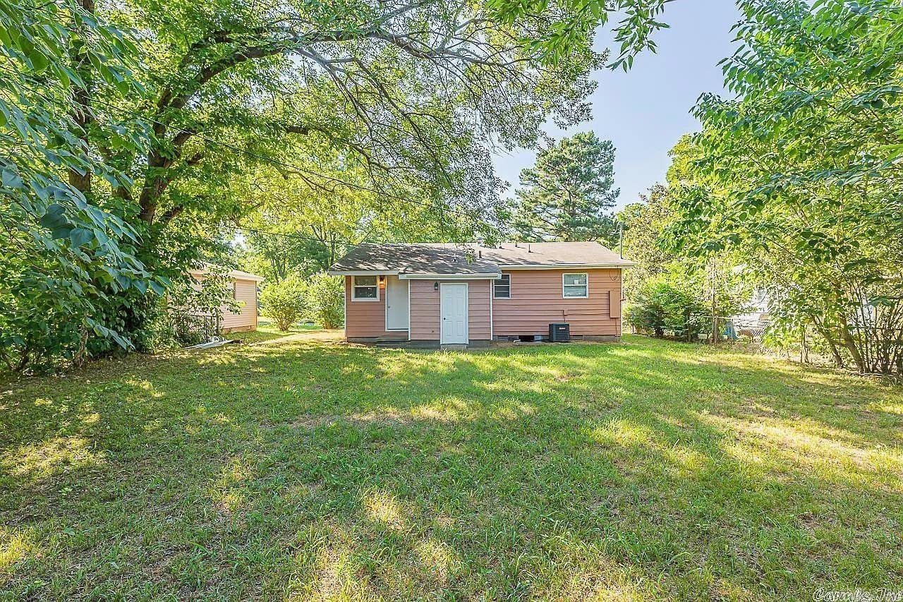 912 Greenlea Dr  North Little Rock, AR