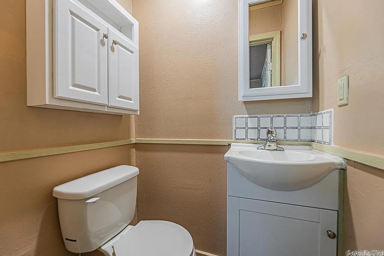 912 Greenlea Dr  North Little Rock, AR