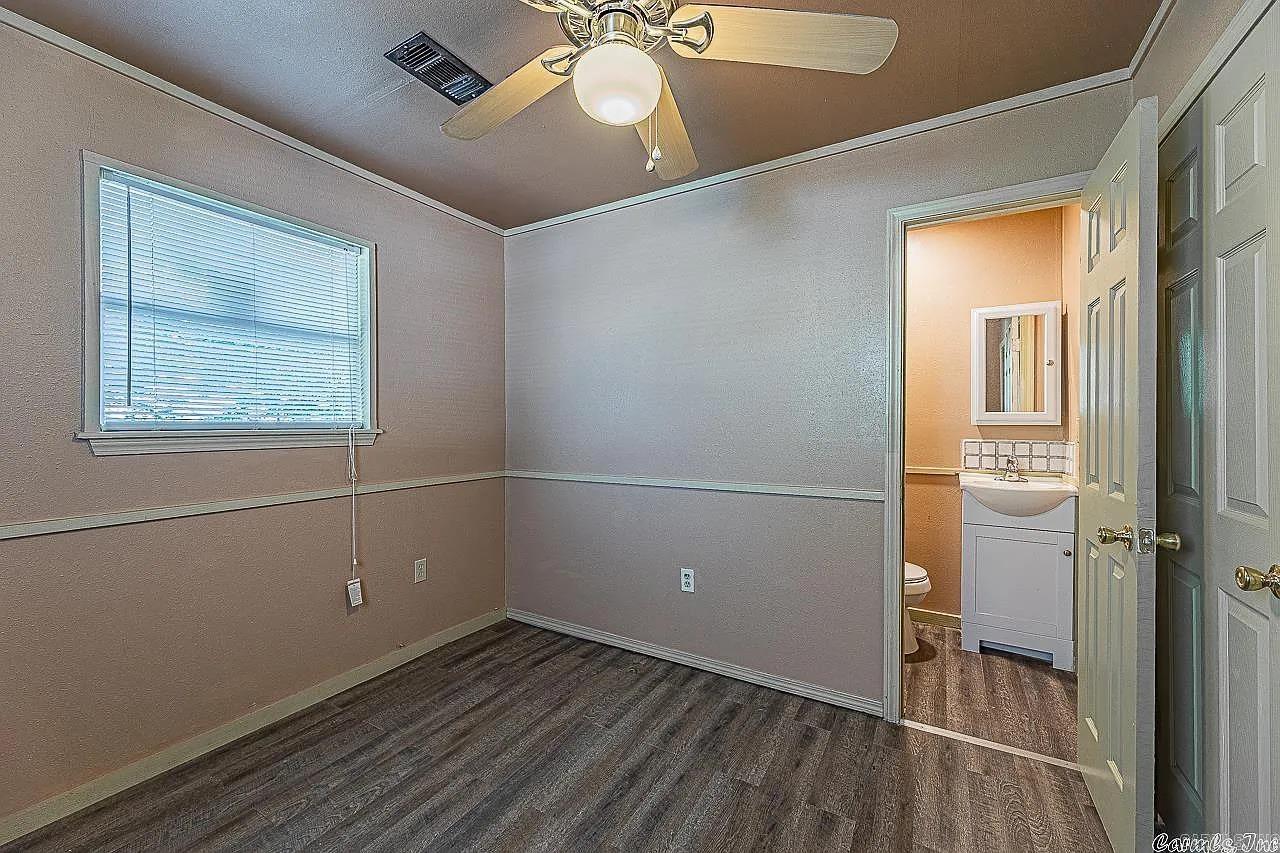 912 Greenlea Dr  North Little Rock, AR