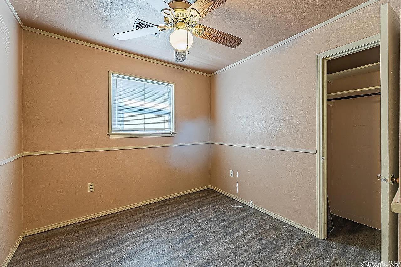 912 Greenlea Dr  North Little Rock, AR