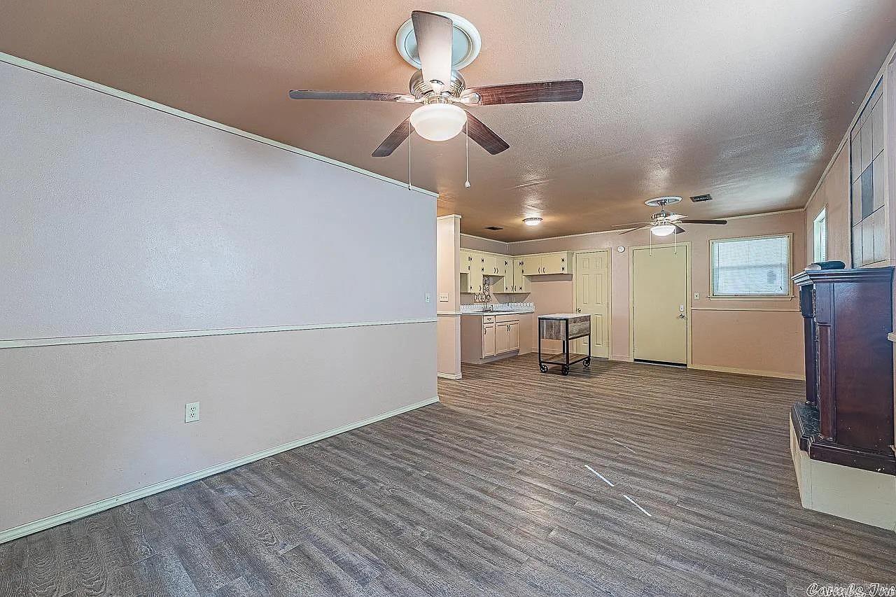 912 Greenlea Dr  North Little Rock, AR