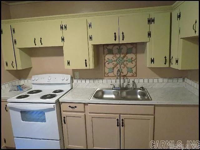 912 Greenlea Dr  North Little Rock, AR