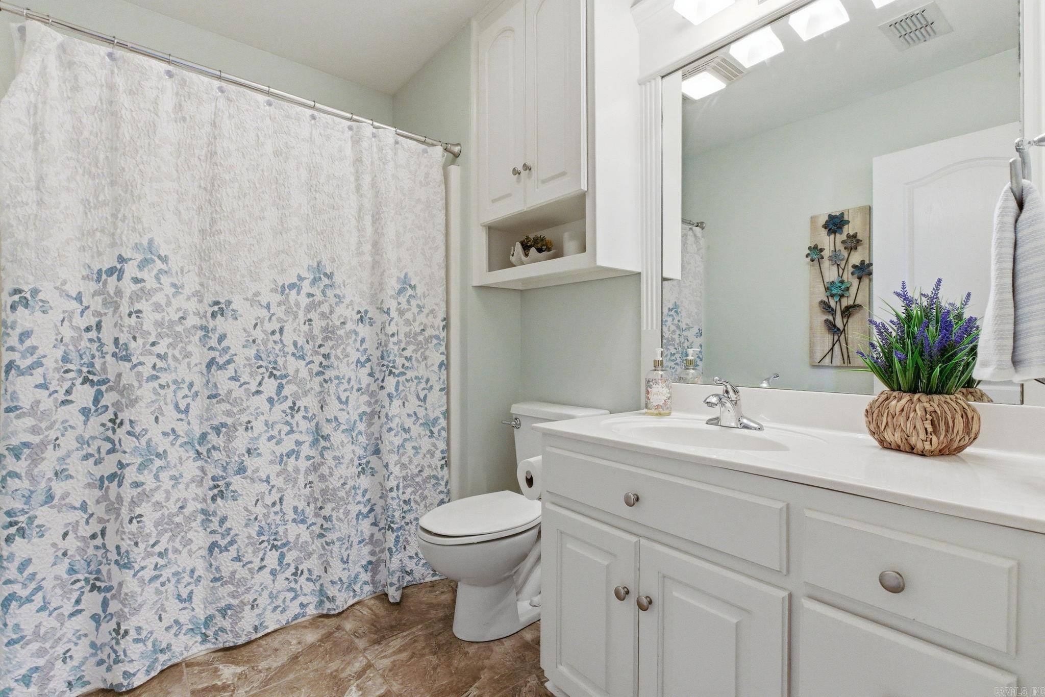 7124 E Ridge  Sherwood, AR